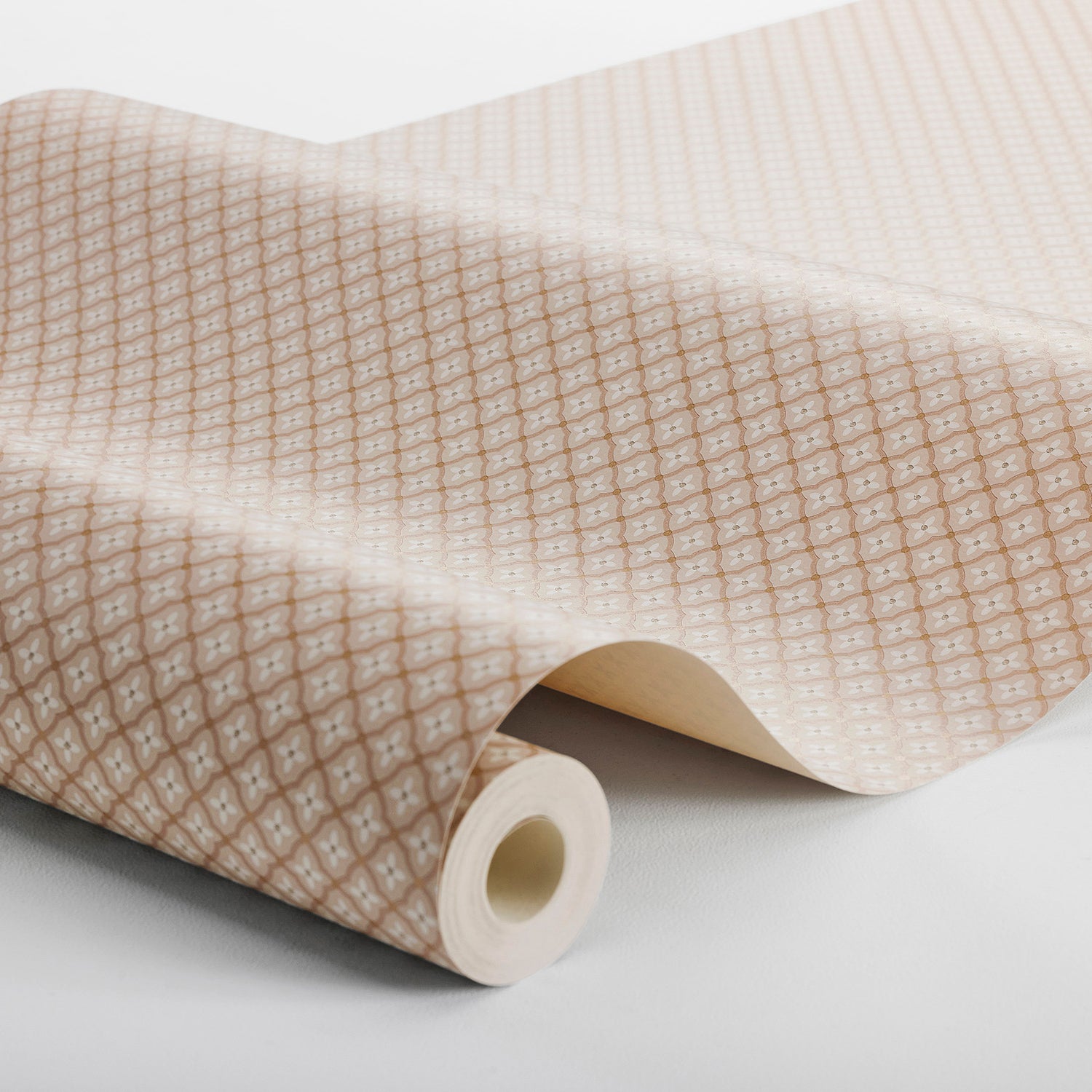 Selma Wallpaper in blush and gold color - pattern number 6968 - by Schumacher in the Borastapeter collection