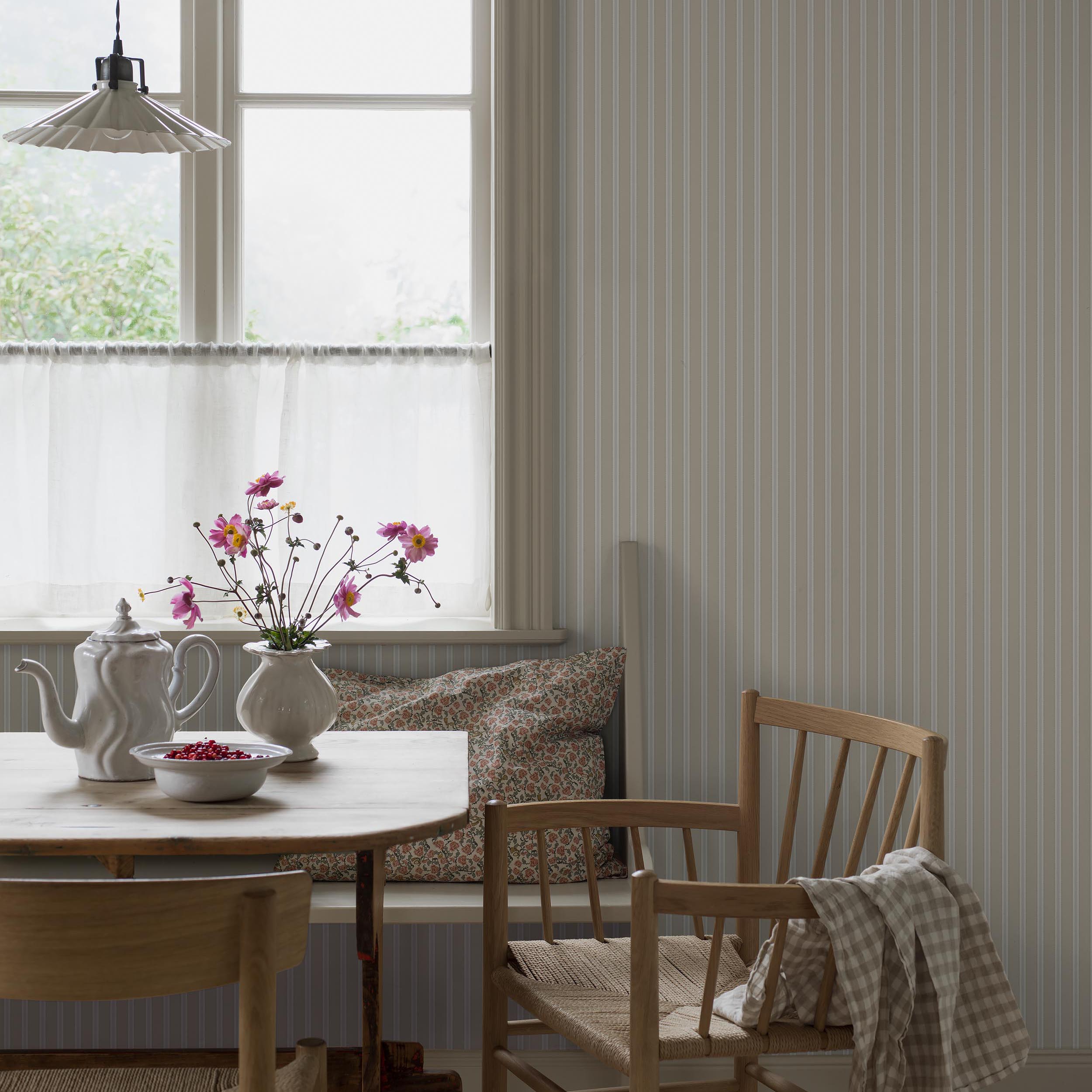Pärlrand Wallpaper in natural color - pattern number 6979 - by Schumacher in the Borastapeter collection