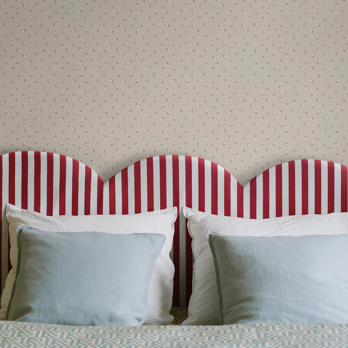 Petite Chérie Wallpaper in neutral color - pattern number 7780 - by Schumacher in the Borastapeter collection