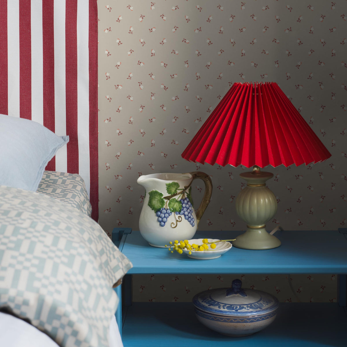 Petite Chérie Wallpaper in neutral color - pattern number 7780 - by Schumacher in the Borastapeter collection