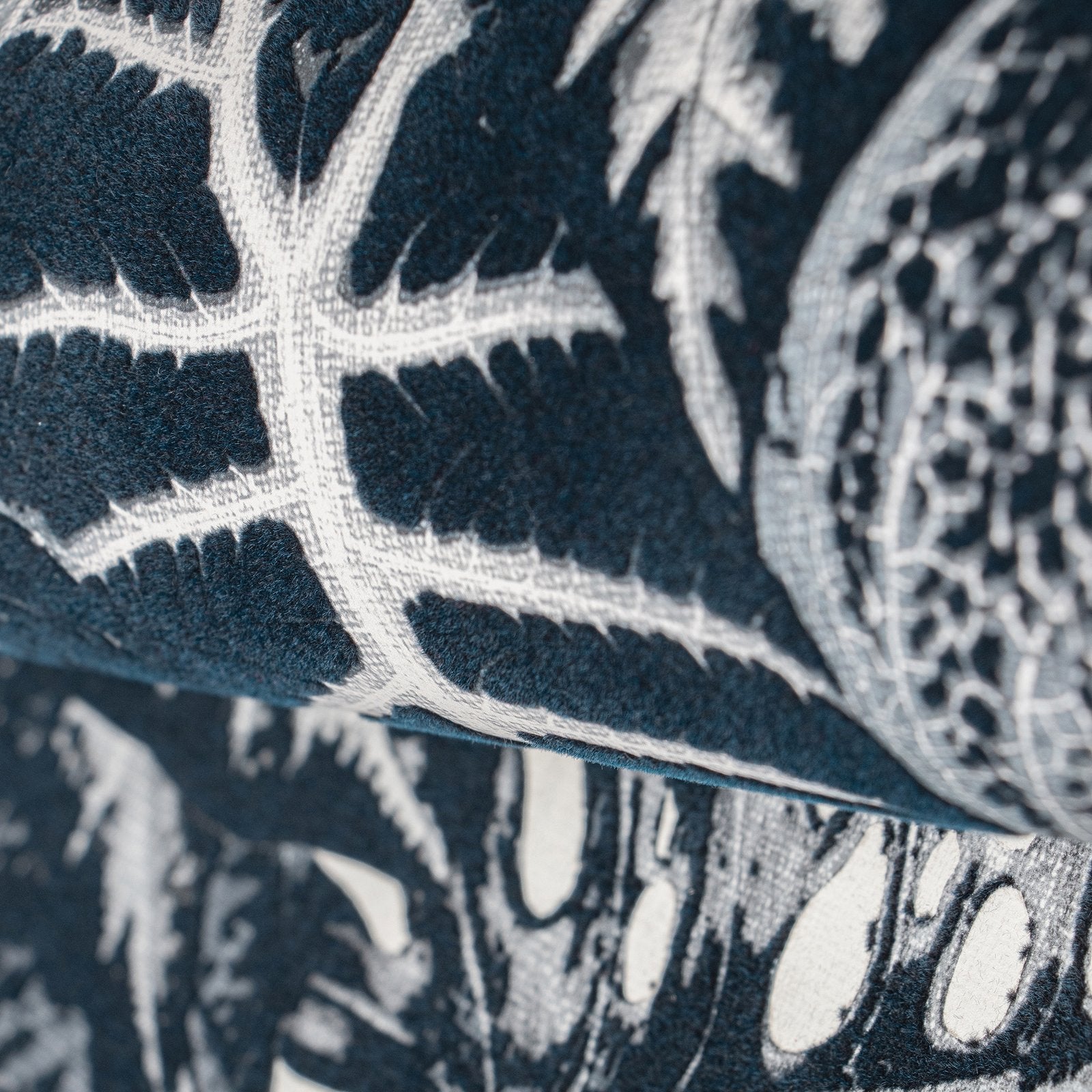 Elephant Leaf wallpaper in blue color - pattern number GH81264-23 - by Galerie in the Feel collection