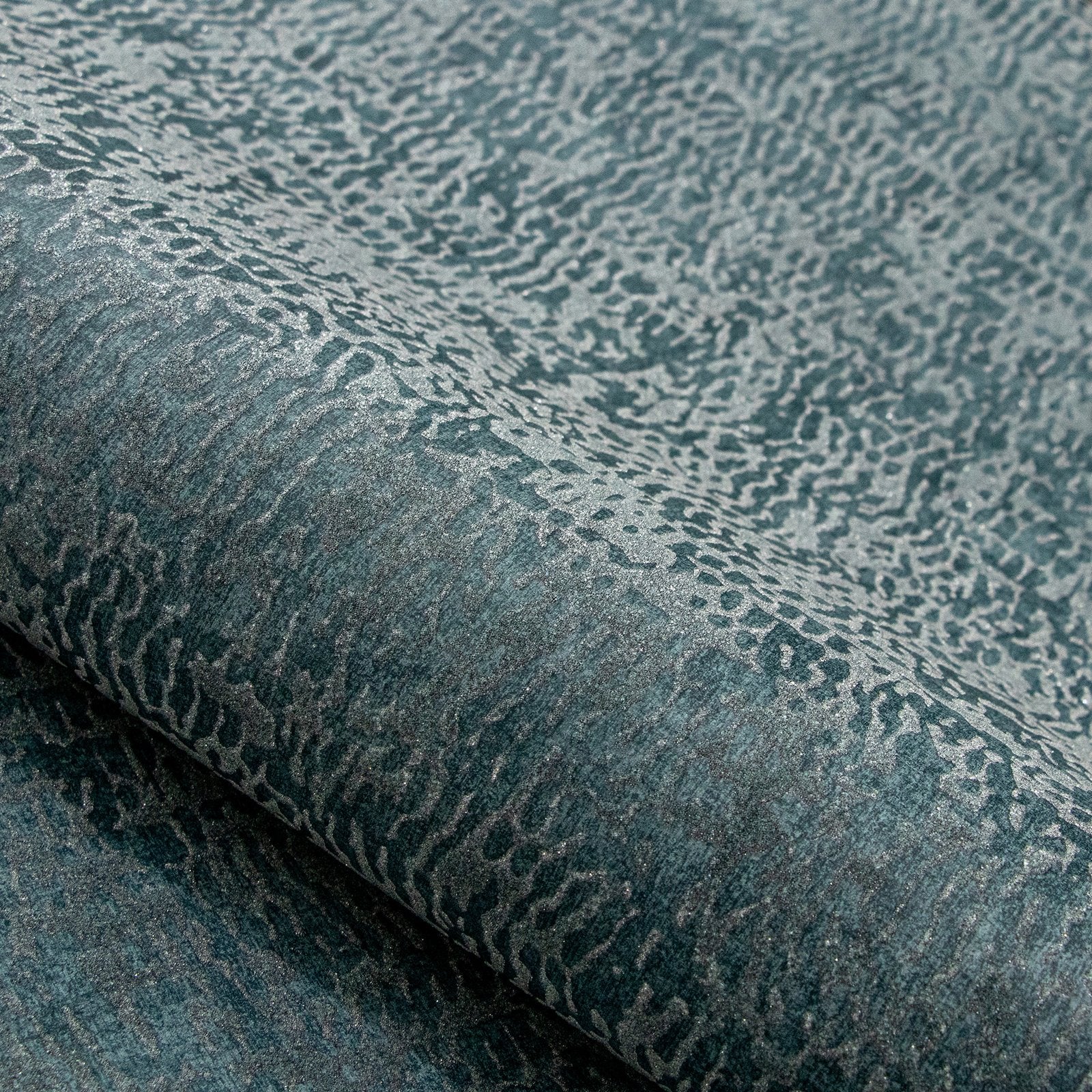 Alpine Reptile wallpaper in green color - pattern number GH81269-23 - by Galerie in the Feel collection