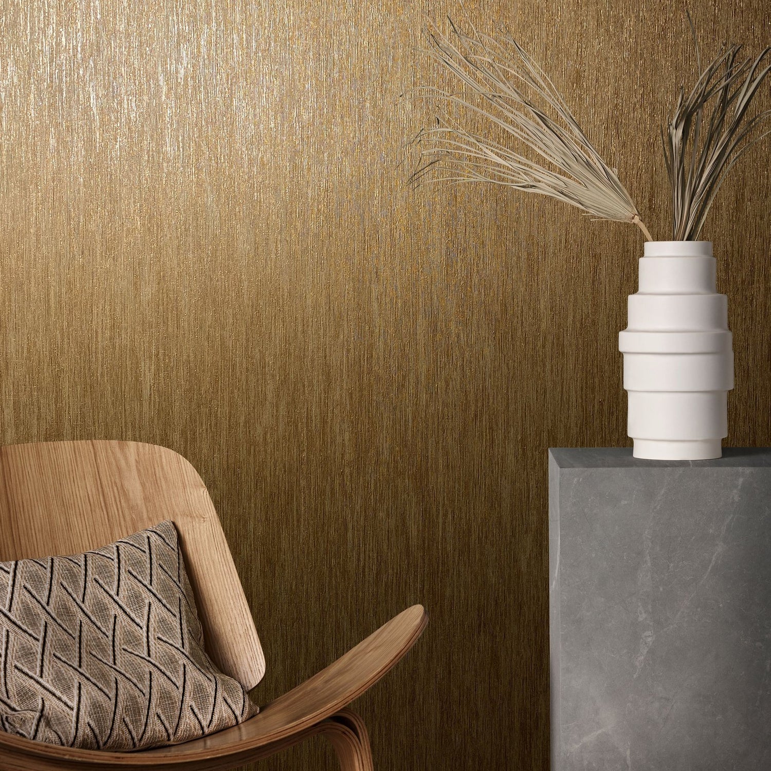 Slub wallpaper in bronze brown color - pattern number EN91932 - by Galerie in the Energy collection