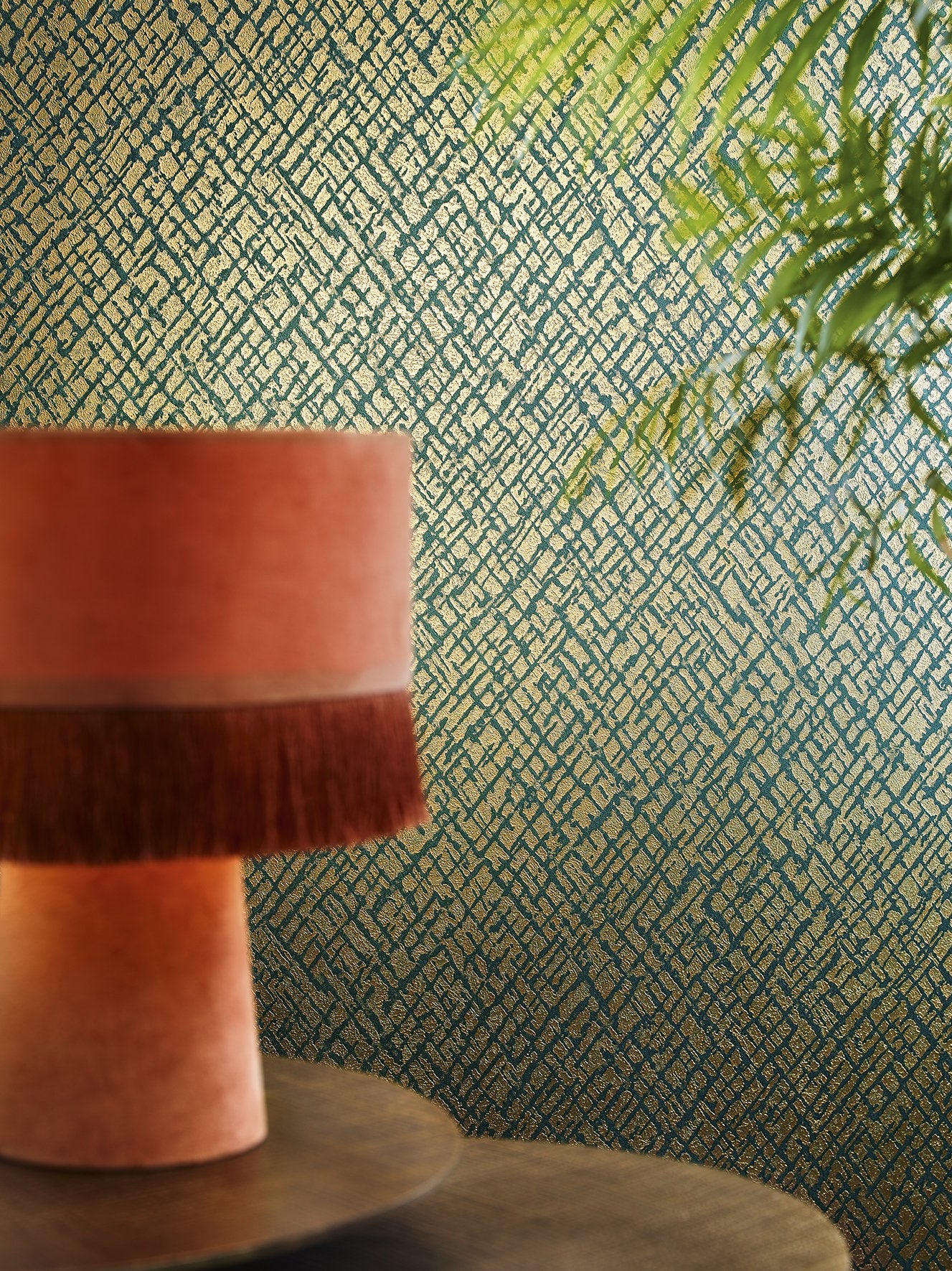 Crosshatch wallpaper in gold color - pattern number EN91941 - by Galerie in the Energy collection