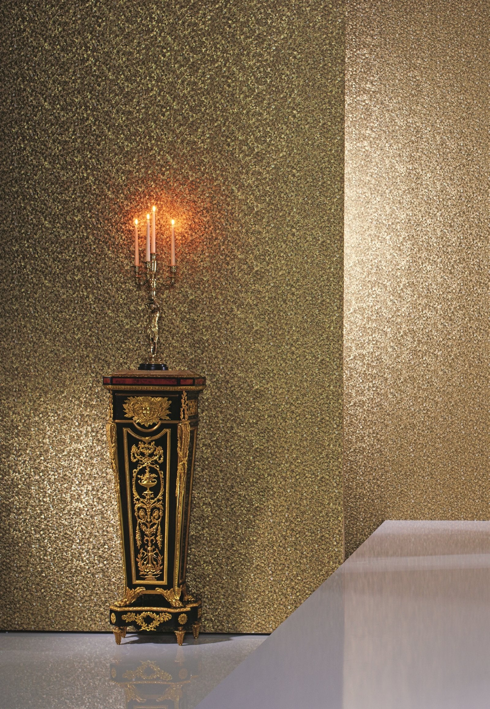 Feathers wallpaper in gold color - pattern number EN91952 - by Galerie in the Energy collection