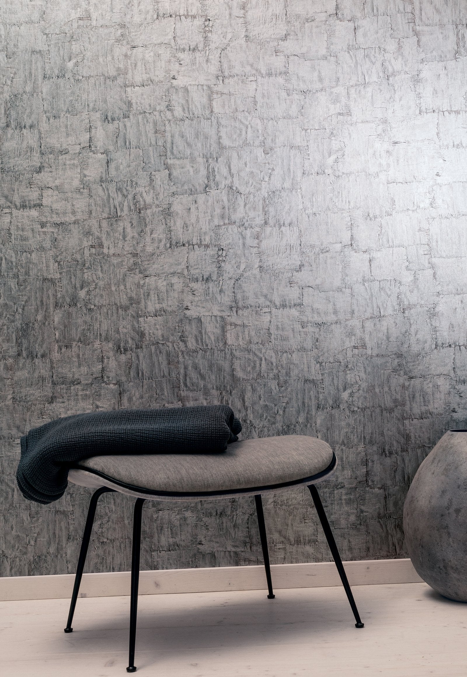 Wood wallpaper in silver grey color - pattern number AI95016 - by Galerie in the Air collection
