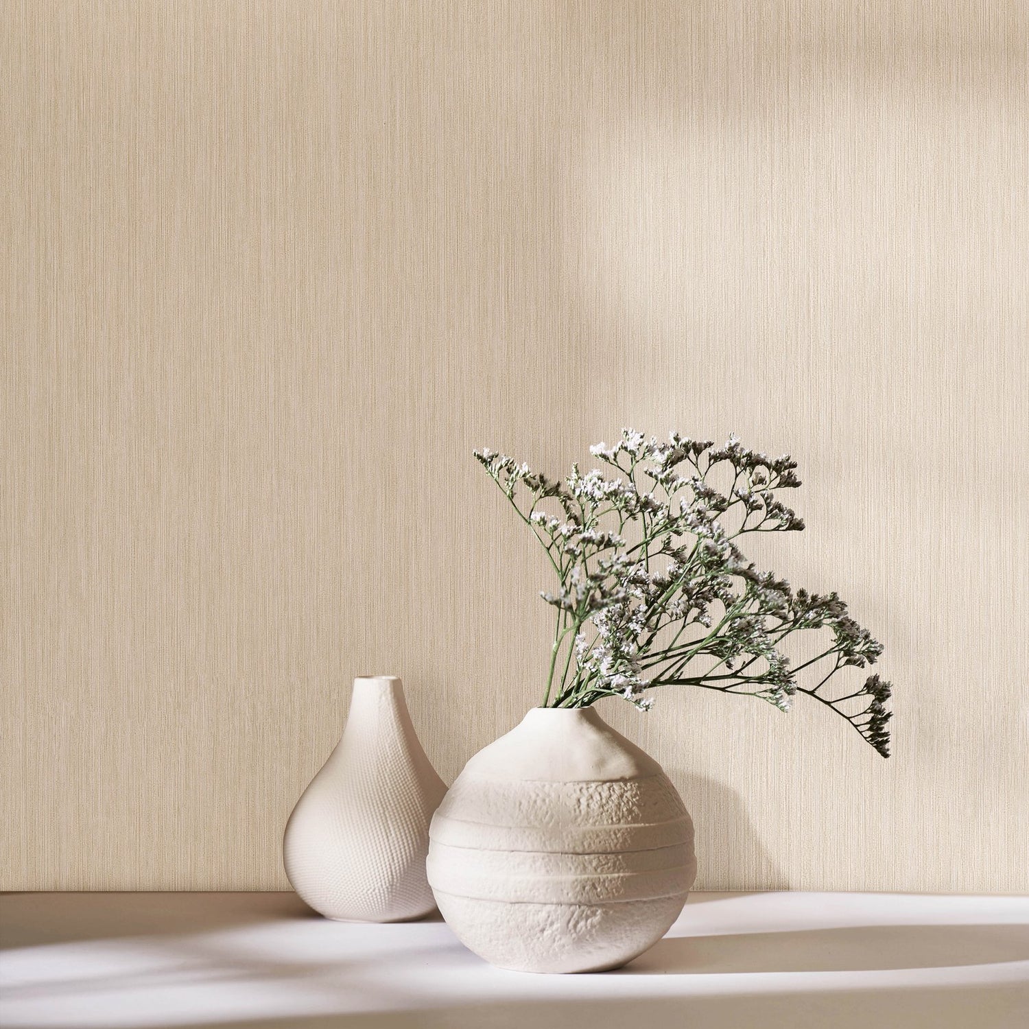 Strands wallpaper in cream color - pattern number EA99160 - by Galerie in the Earth collection