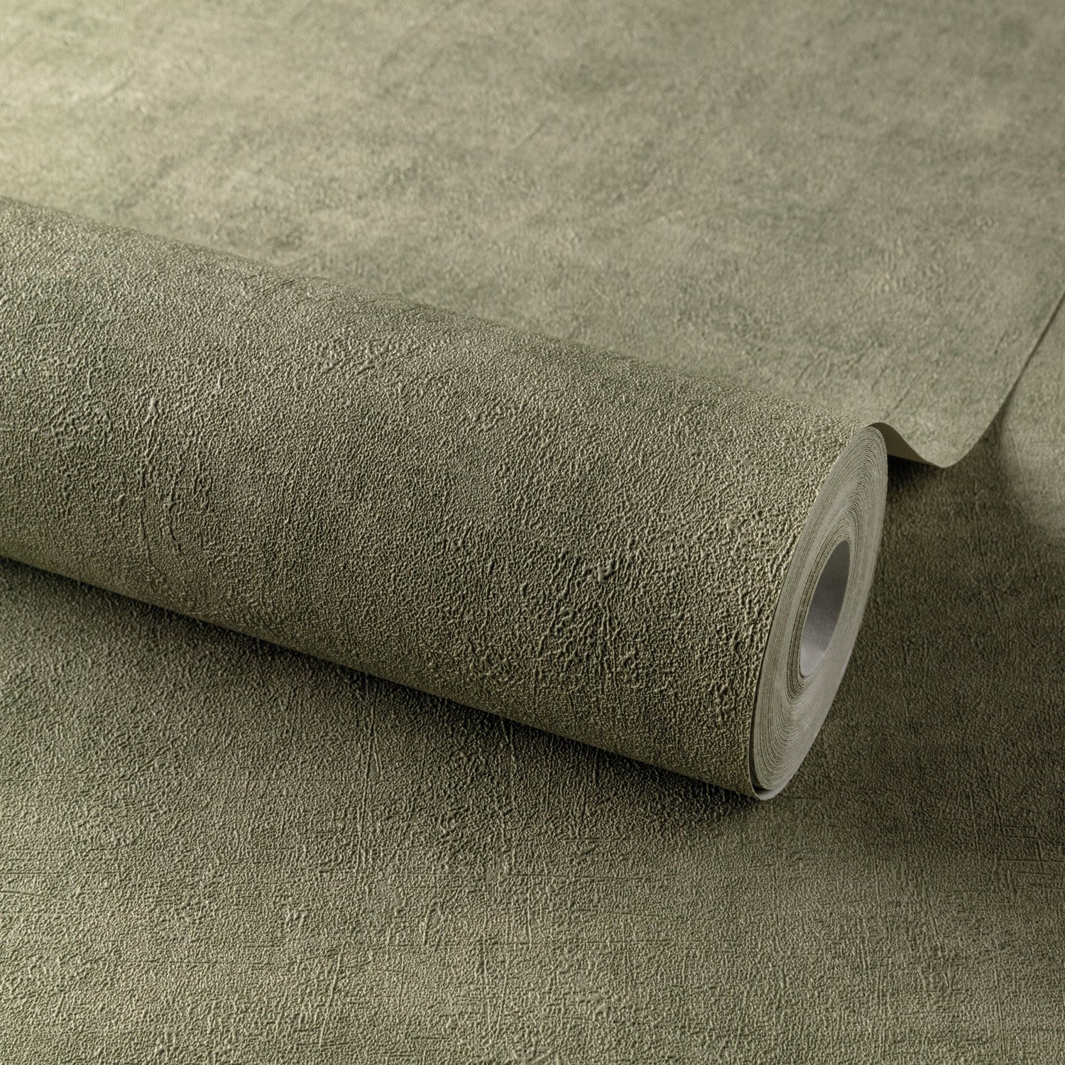Patinated Plain Wallpaper in green color - pattern number A51515 - by Grandeco in the Orom II collection