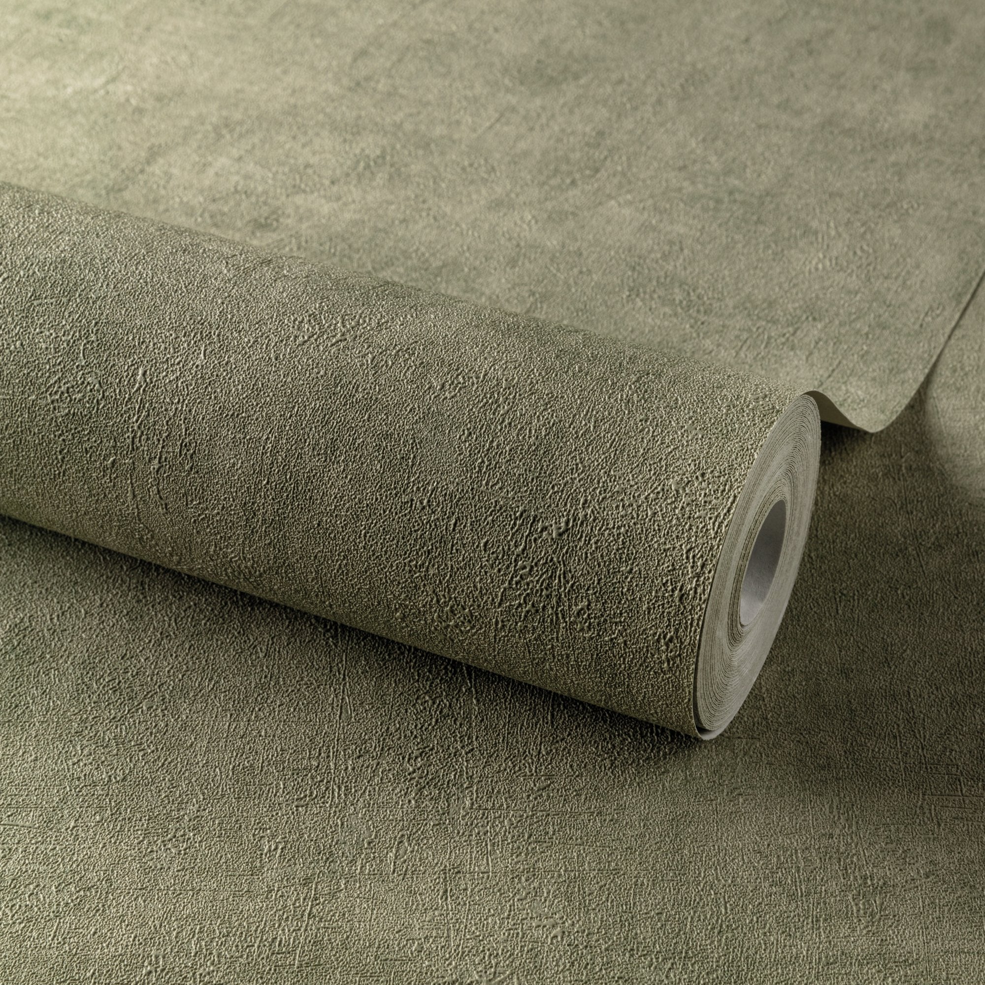 Patinated Plain Wallpaper in green color - pattern number A51515 - by Grandeco in the Orom II collection