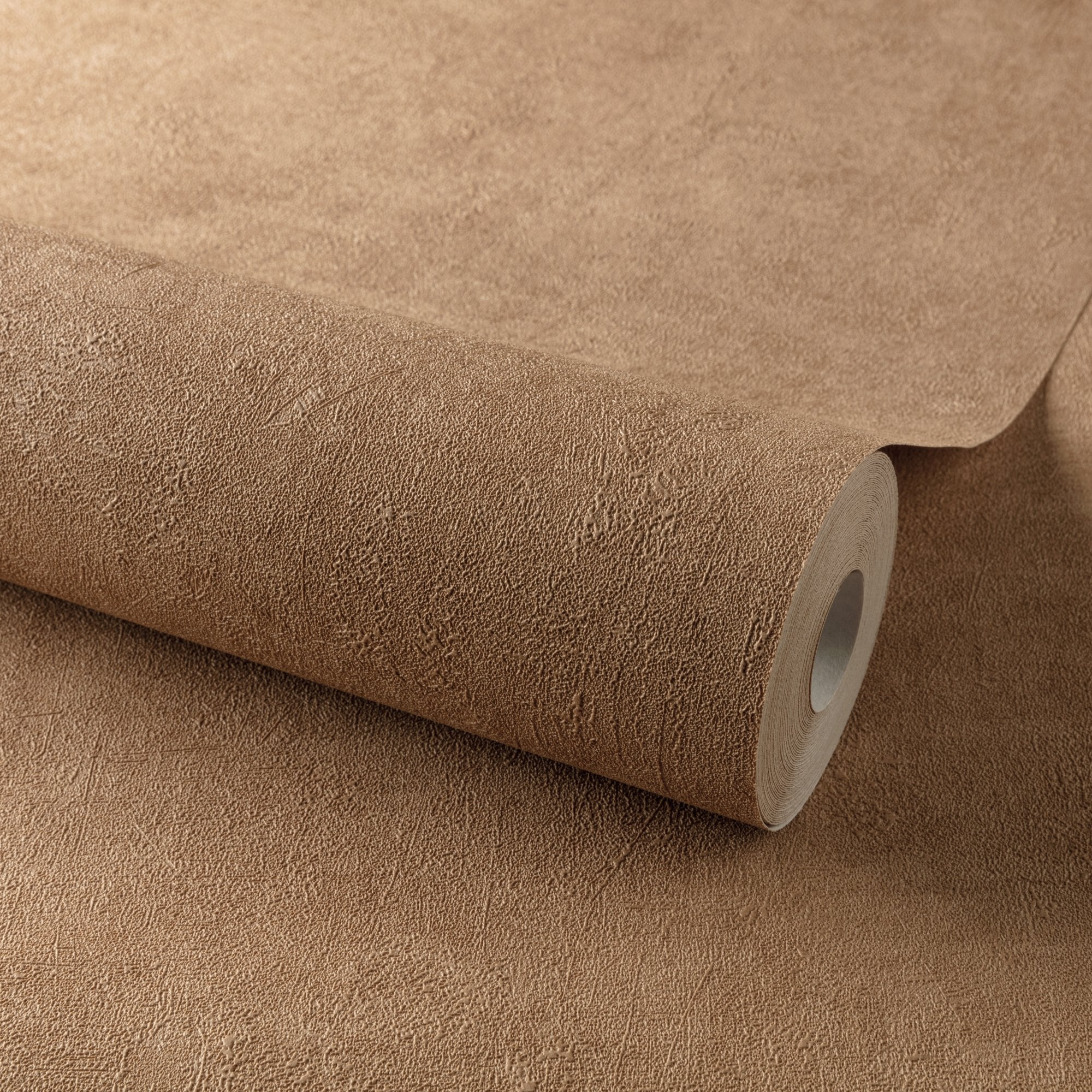 Patinated Plain Wallpaper in orange color - pattern number A51520 - by Grandeco in the Orom II collection