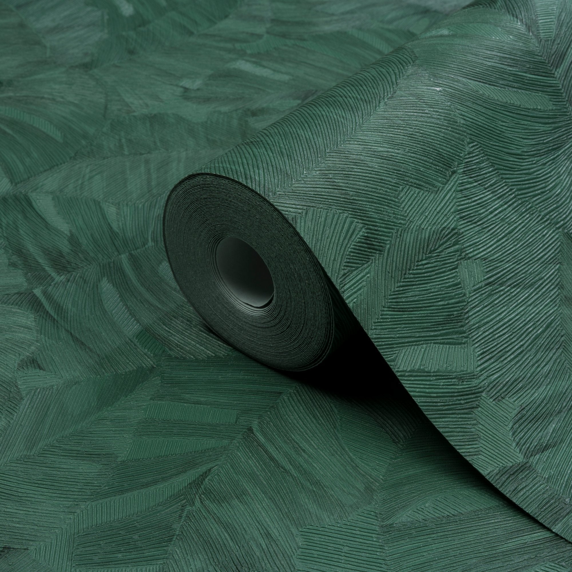 Branched Leaves Motive Wallpaper in green color - pattern number KRA67601 - by Grandeco in the Karuna collection