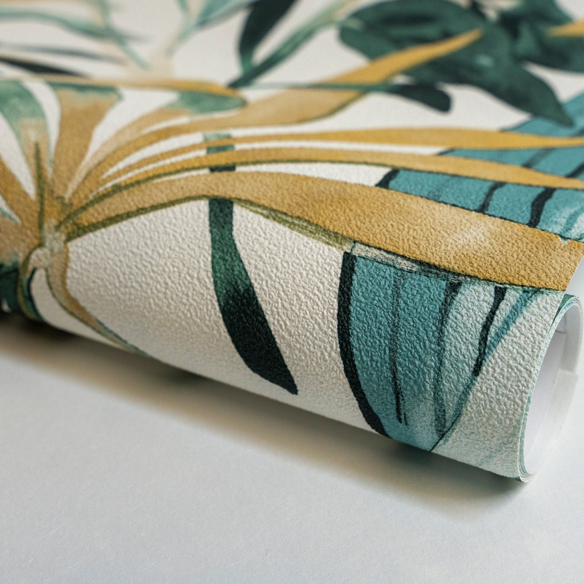 Branched Leaves Motive Wallpaper in green color - pattern number KRA71201 - by Grandeco in the Karuna collection