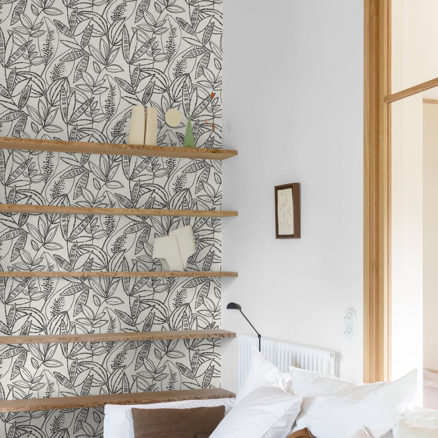 Branched Leaves All-over Wallpaper in black color - pattern number KRA71802 - by Grandeco in the Karuna collection