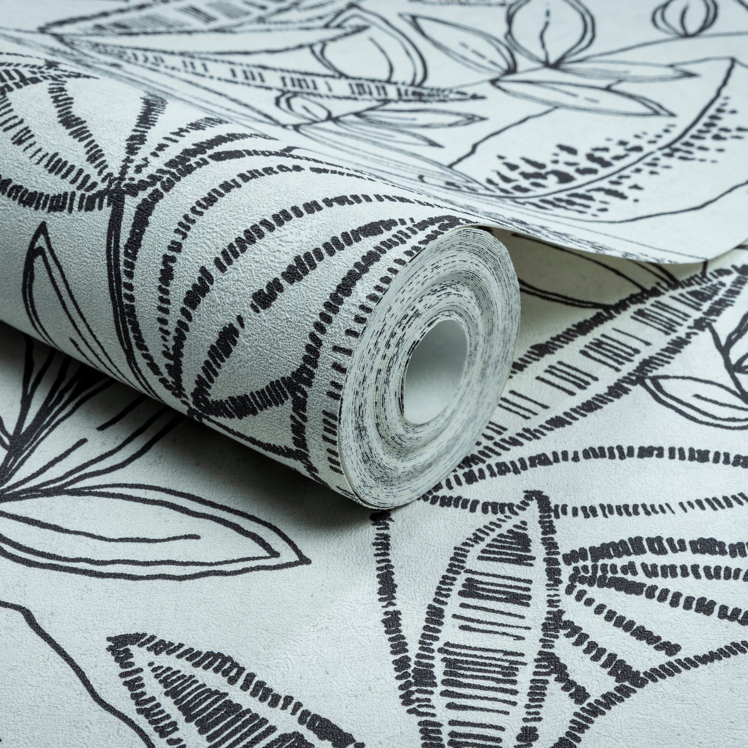 Branched Leaves All-over Wallpaper in black color - pattern number KRA71802 - by Grandeco in the Karuna collection
