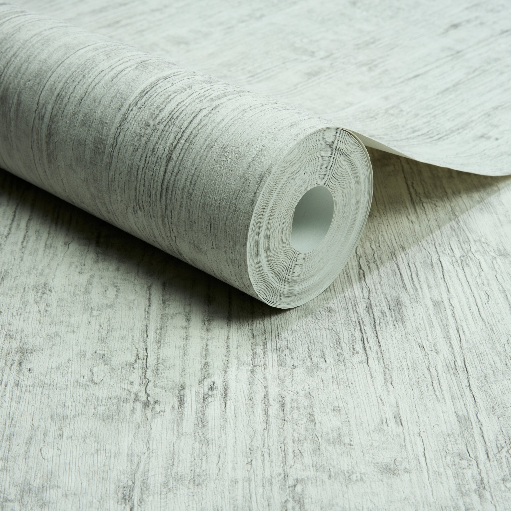 Concrete Plain Wallpaper in grey color - pattern number A77802 - by Grandeco in the Textured Vibes collection