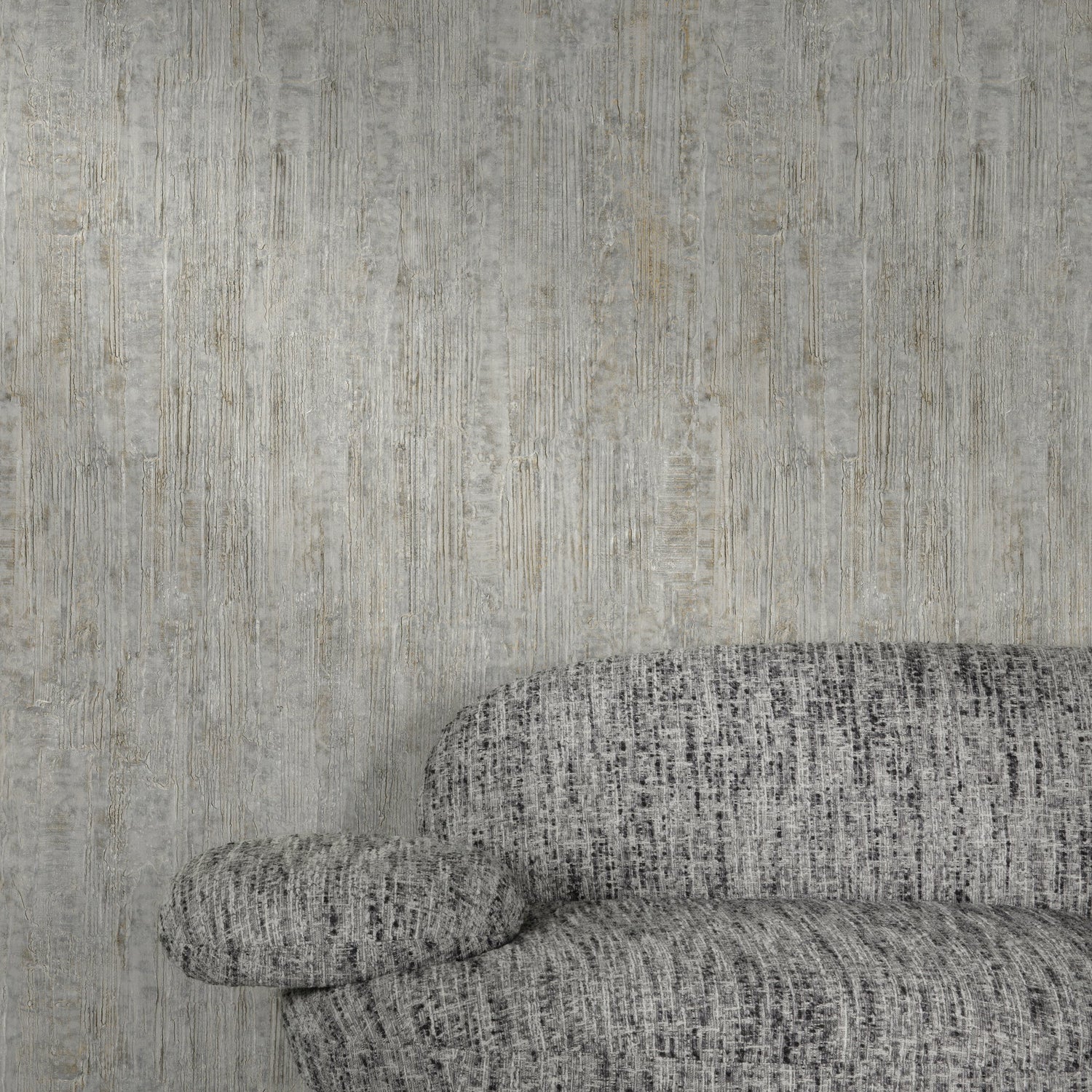 Concrete Plain Wallpaper in black color - pattern number A77804 - by Grandeco in the Textured Vibes collection