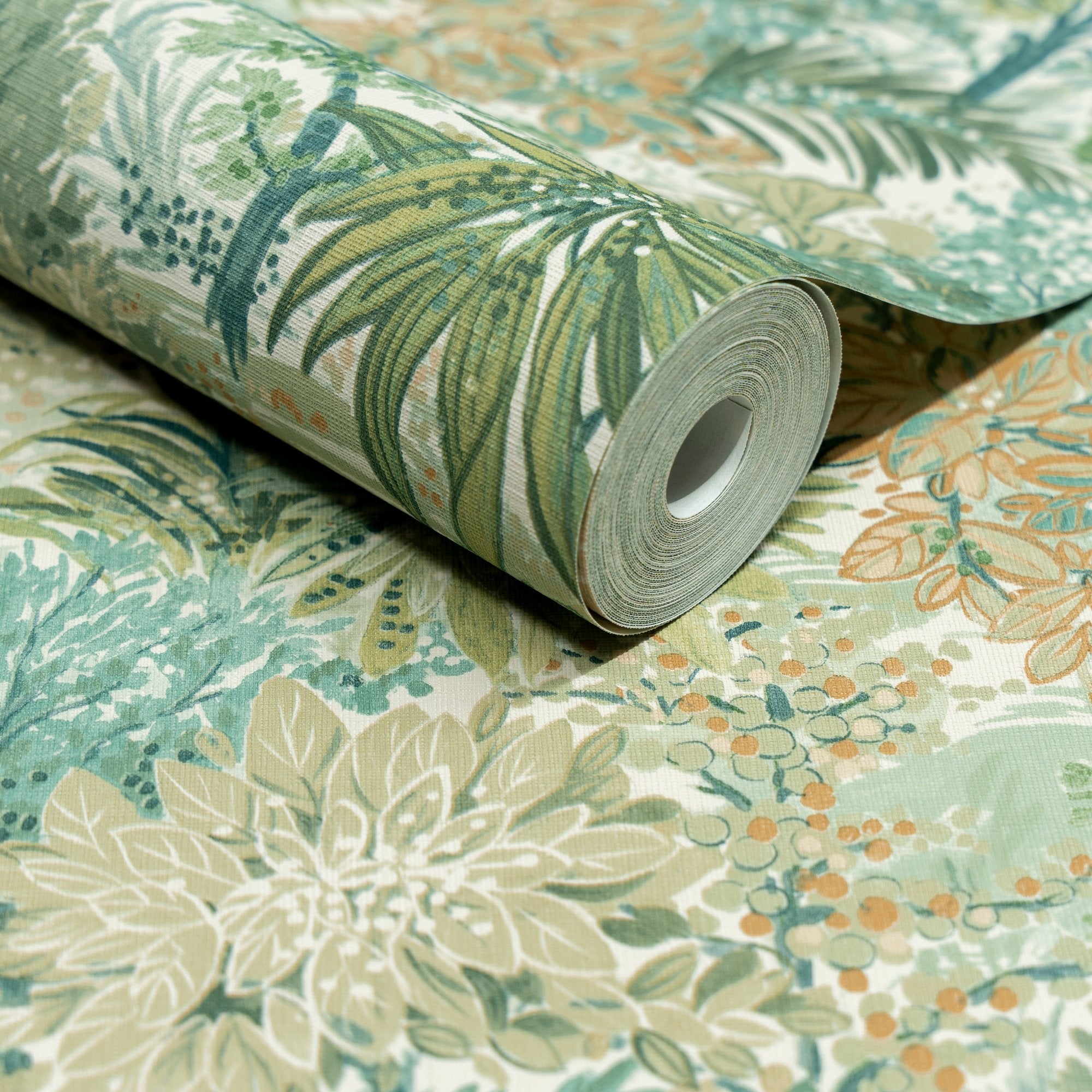 Classical Floral All-over Wallpaper in green color - pattern number INA78602 - by Grandeco in the Inia collection