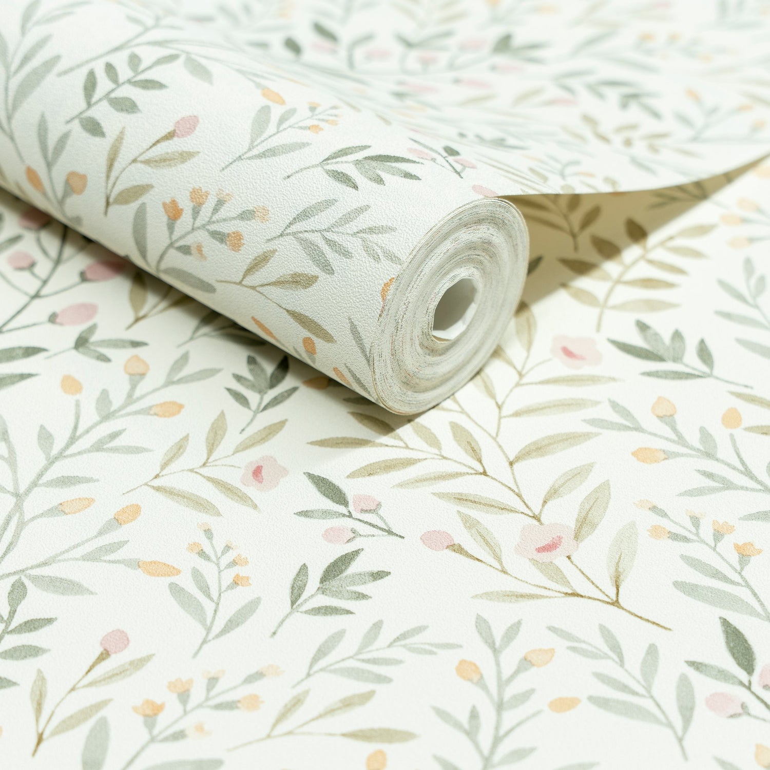 Classical Floral All-over Wallpaper in green color - pattern number INA78801 - by Grandeco in the Inia collection