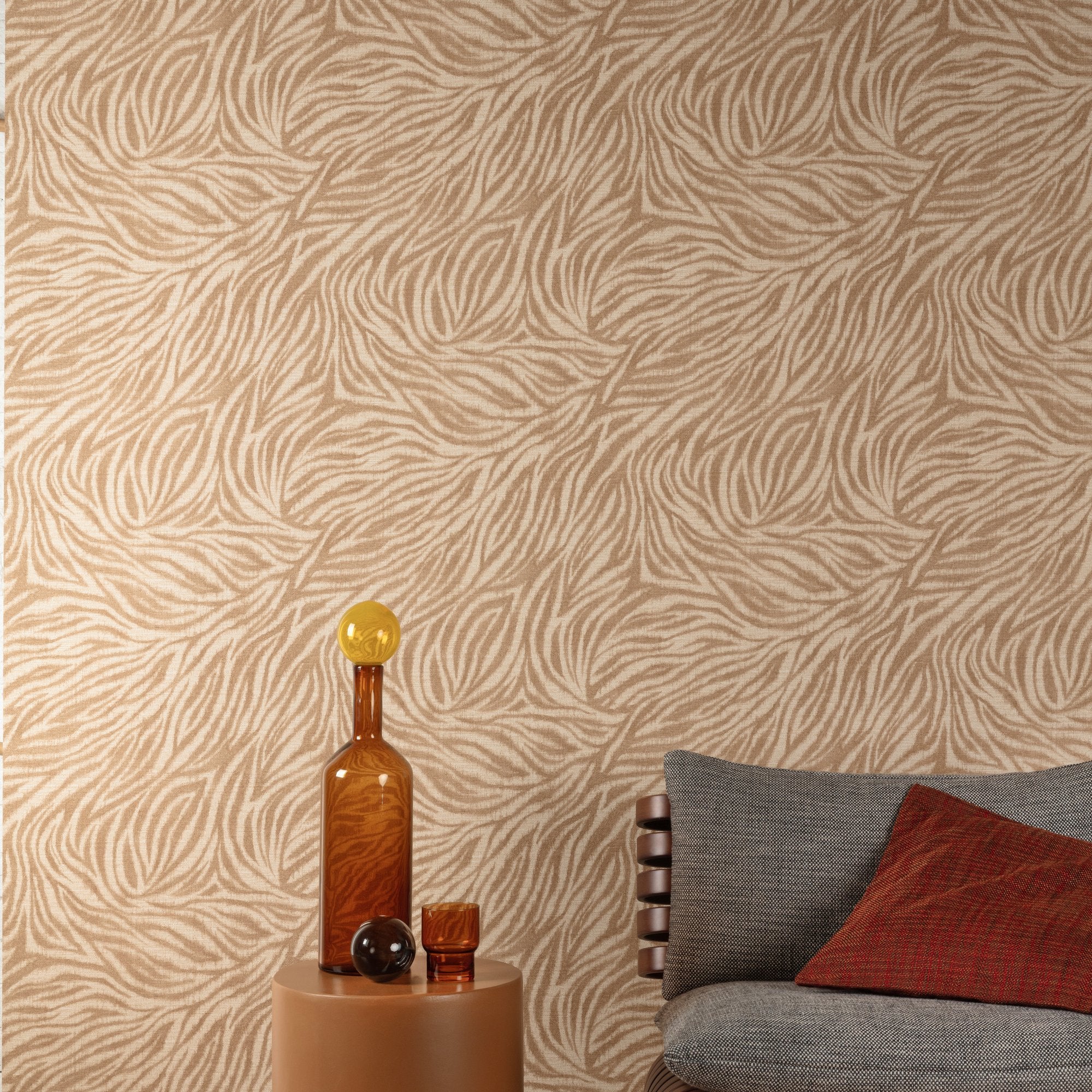 Abstract all-over Wallpaper in orange color - pattern number A84104 - by Grandeco in the Structured Walls collection