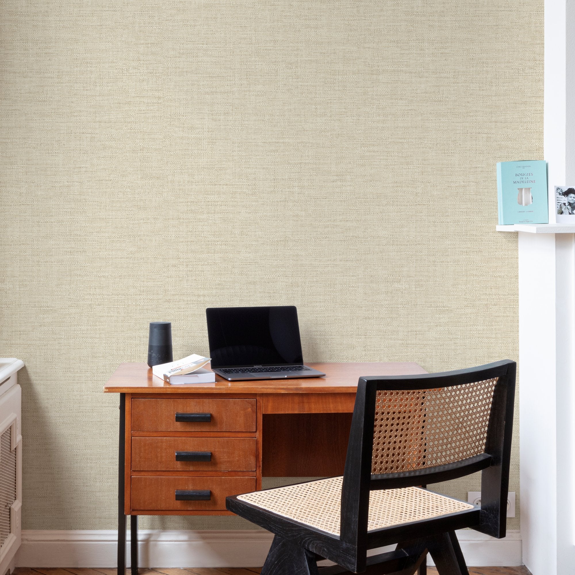 Rough Textile Wallpaper in beige color - pattern number CO1003 - by Grandeco in the Concept collection