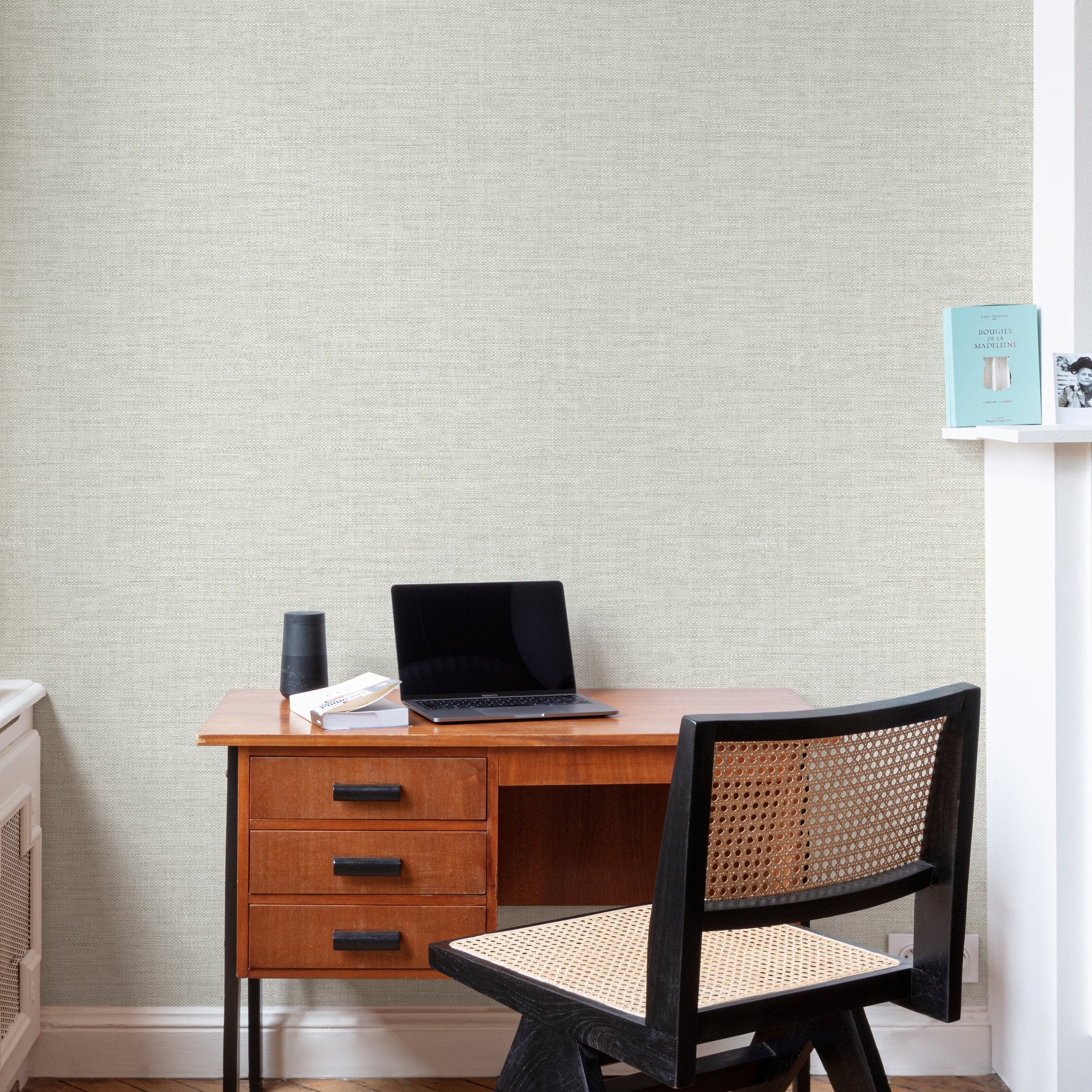 Rough Textile Wallpaper in beige color - pattern number CO1006 - by Grandeco in the Concept collection