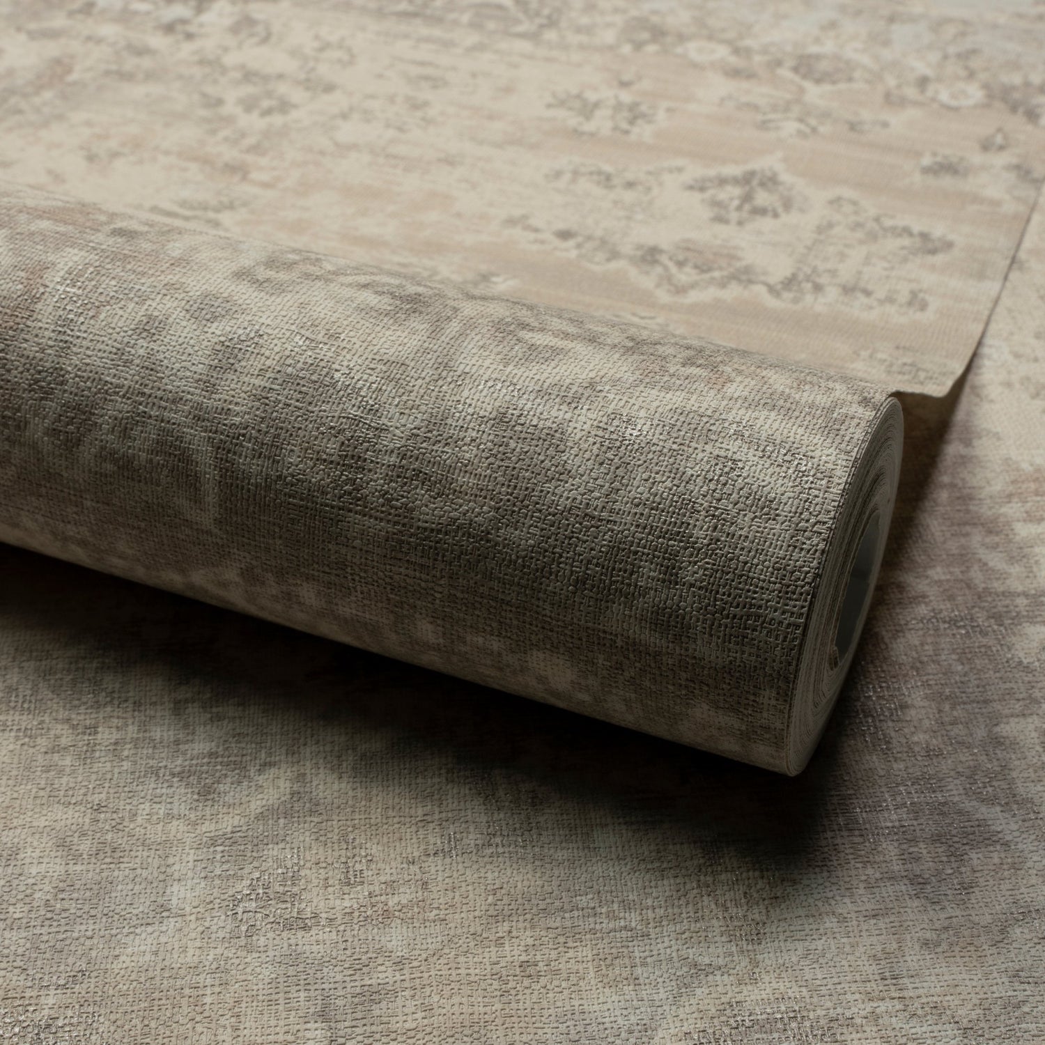 Worn Tapistry Wallpaper in beige color - pattern number CO3101 - by Grandeco in the Concept collection