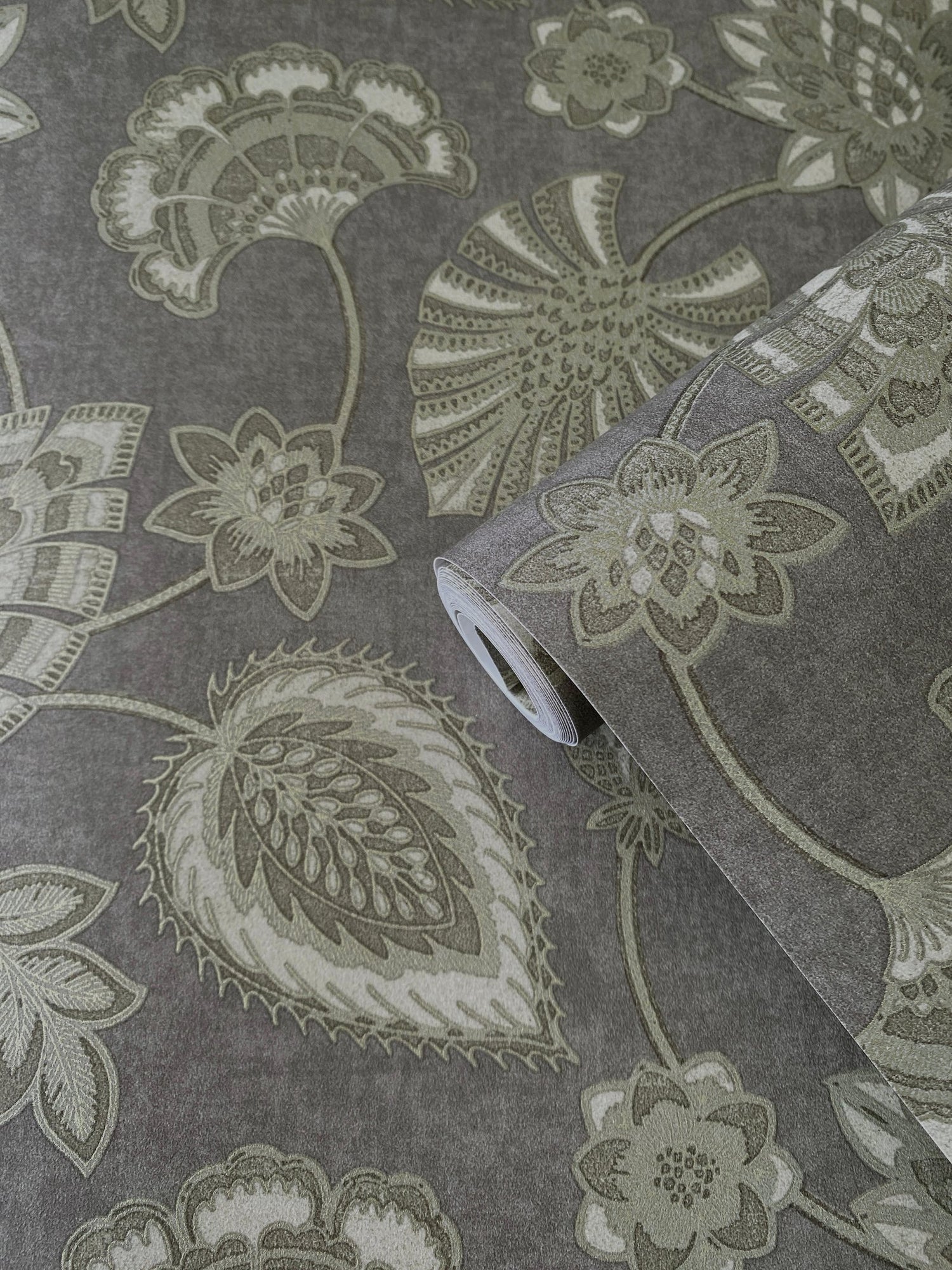 Flower Fan wallpaper in silver grey color - pattern number DWP0351-02 - by Galerie in the Elegance collection