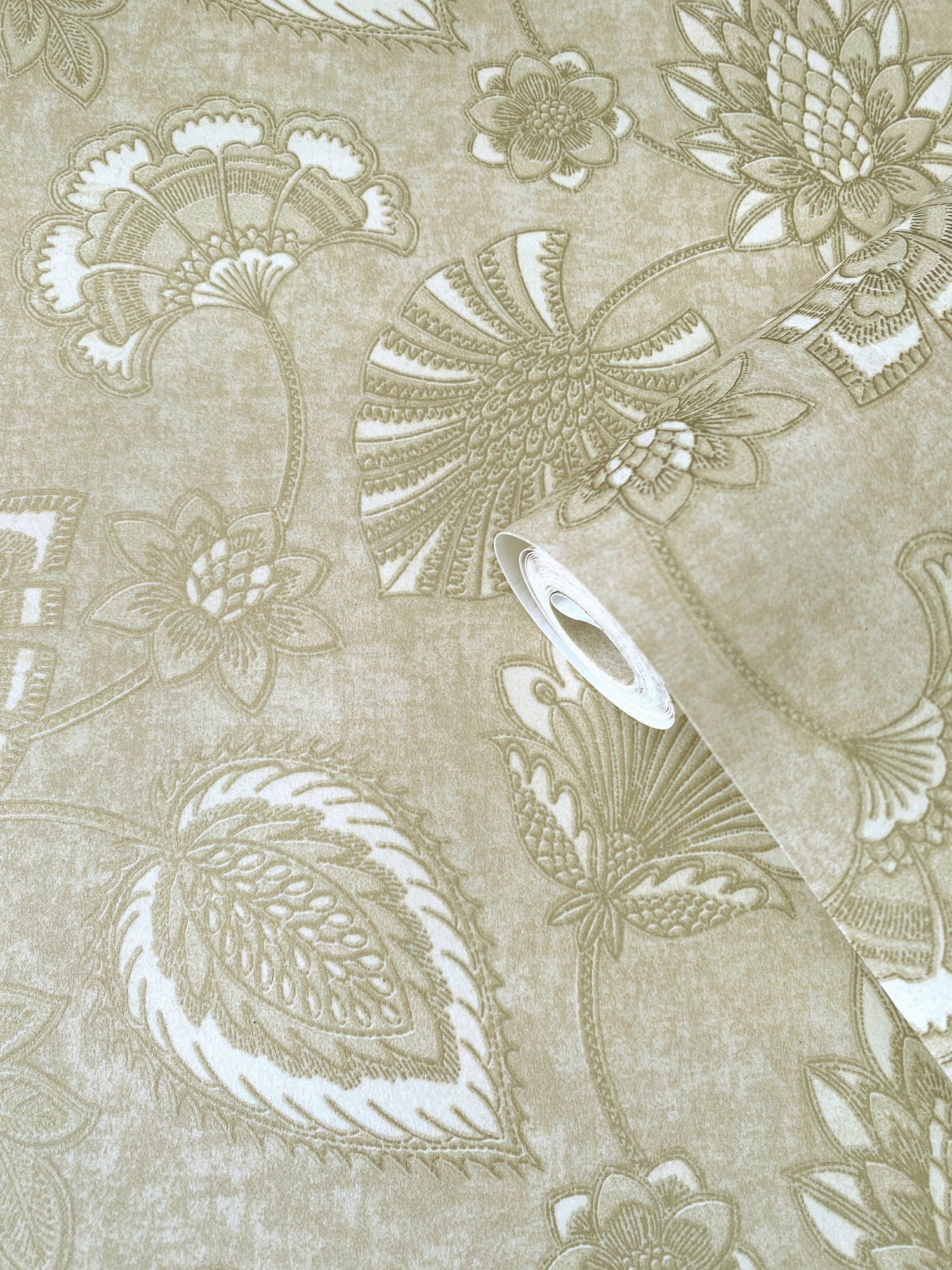 Flower Fan wallpaper in beige color - pattern number DWP0351-03 - by Galerie in the Elegance collection