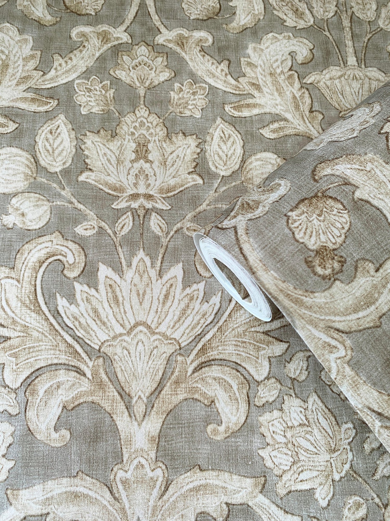 Damask wallpaper in bronze brown color - pattern number DWP0354-02 - by Galerie in the Elegance collection