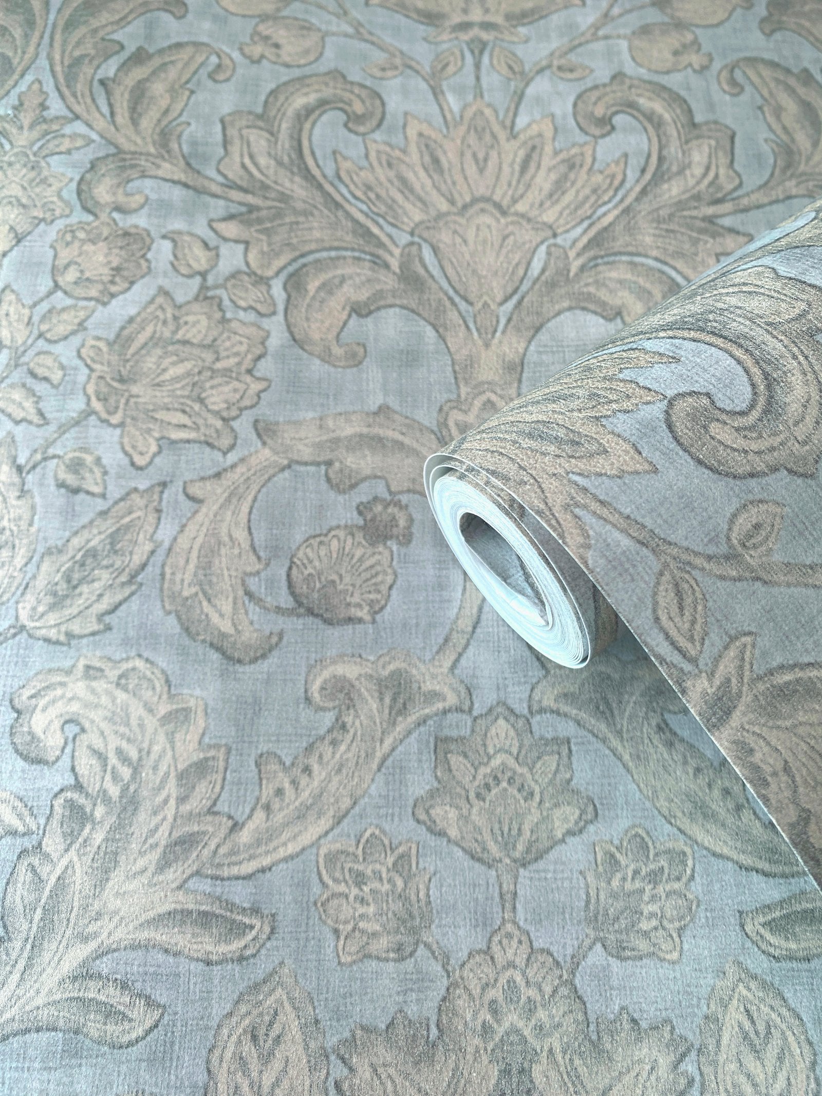 Damask wallpaper in silver grey color - pattern number DWP0354-04 - by Galerie in the Elegance collection