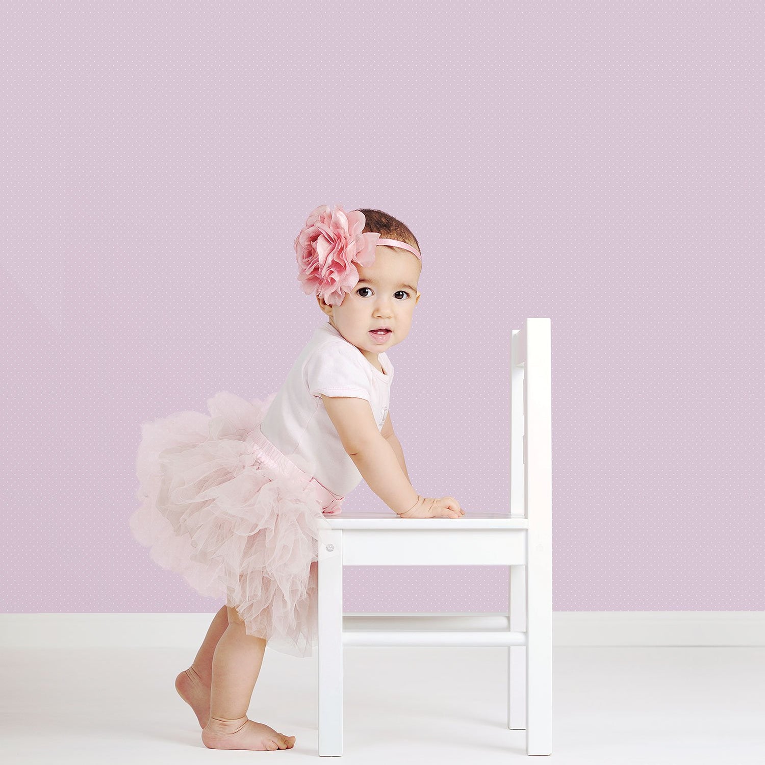 Polka Dot wallpaper in purple lilac color - pattern number G56052 - by Galerie in the Just 4 Kids 2 collection