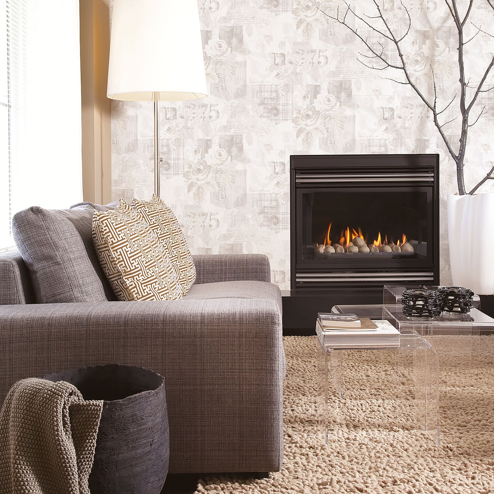 Floral wallpaper in cream color - pattern number G56262 - by Galerie in the Nordic Elements collection