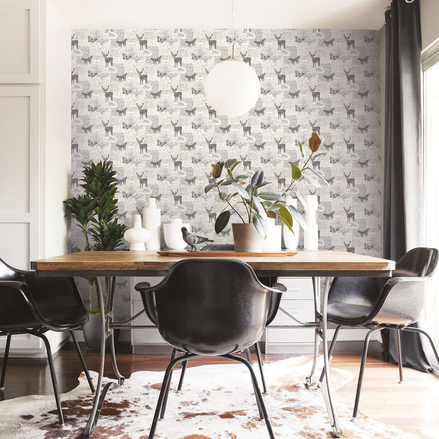 Motif wallpaper in silver grey color - pattern number G56296 - by Galerie in the Nordic Elements collection
