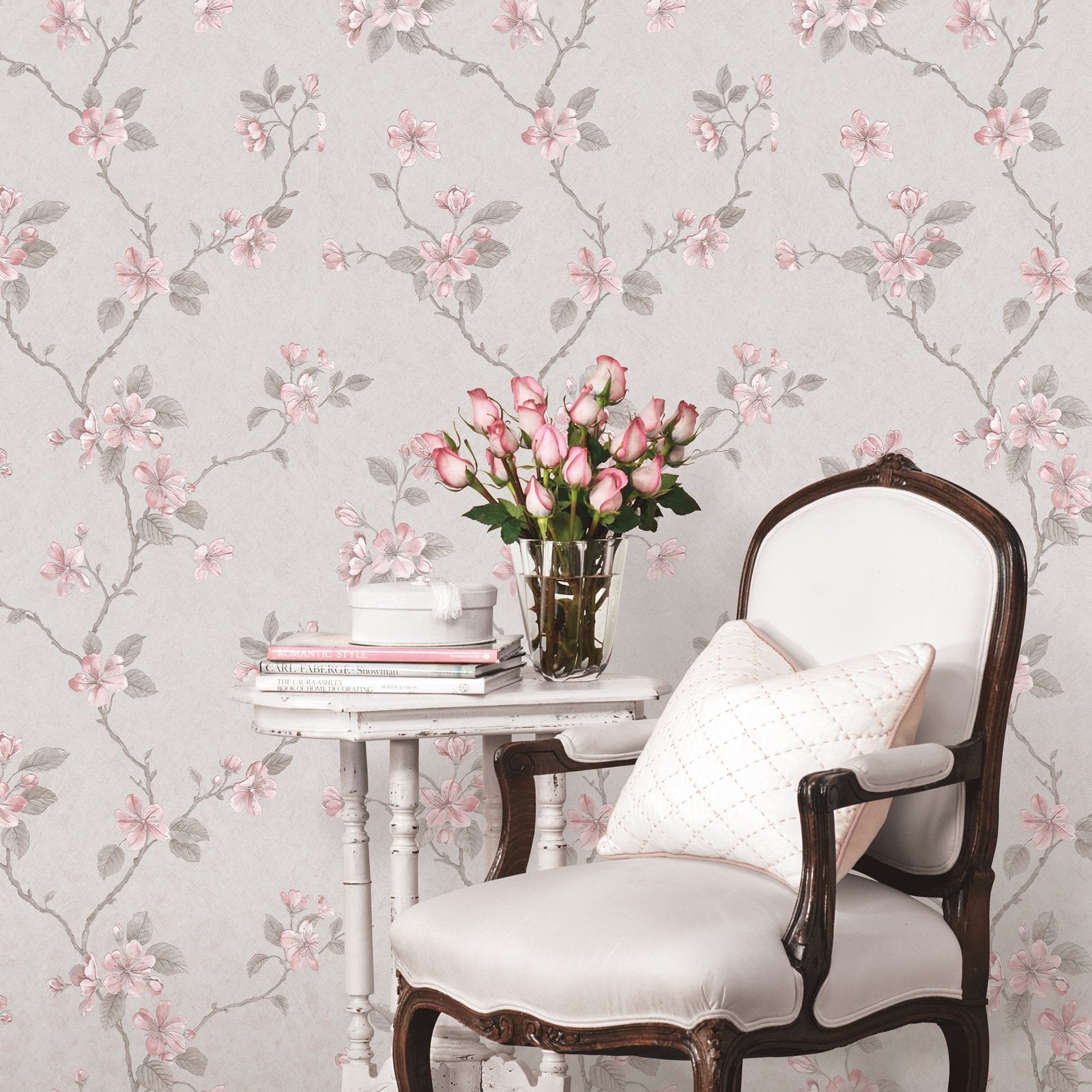 Floral wallpaper in pink color - pattern number G67614 - by Galerie in the Palazzo 2 collection