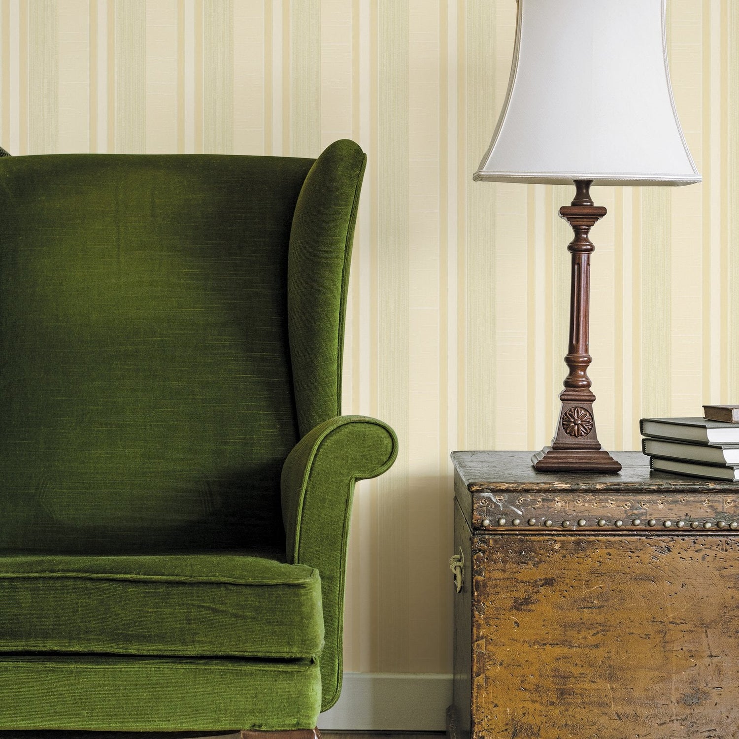 Silk Stripe wallpaper in beige color - pattern number G67622 - by Galerie in the Palazzo 2 collection
