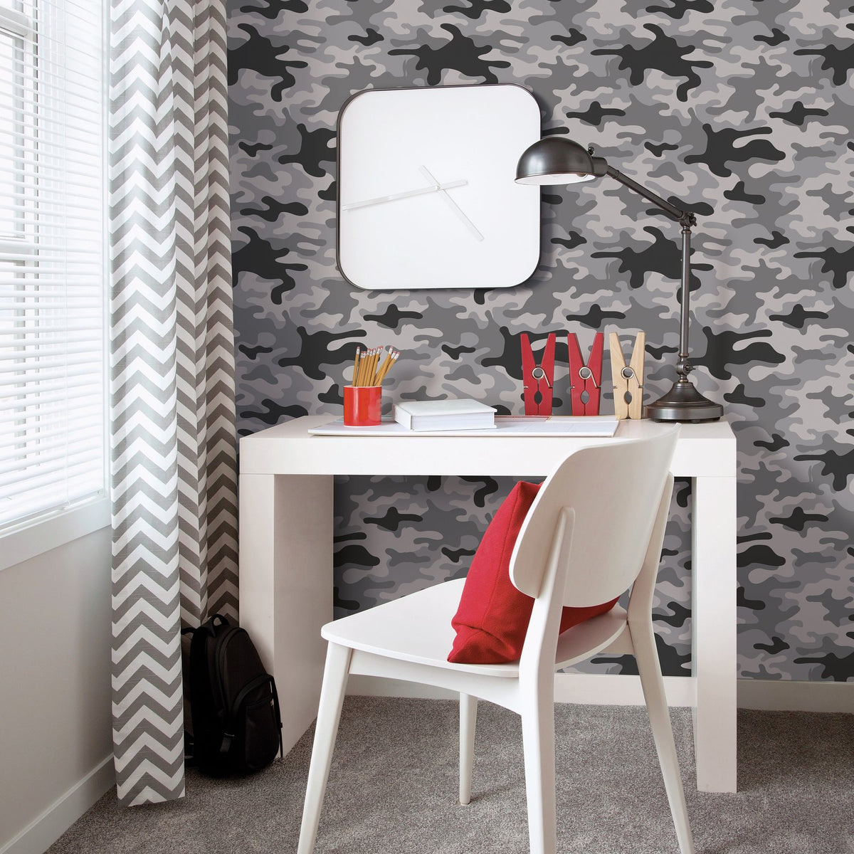 Camo Wallpaper in Grey color - pattern number G78553 - by Galerie in the Kids and Teens collection