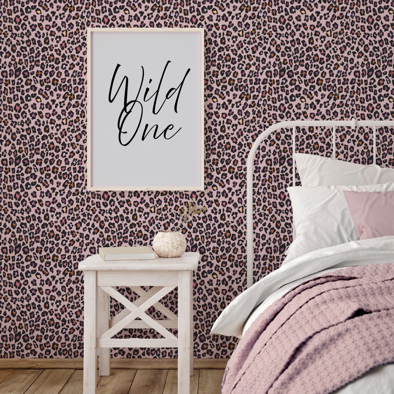 Fun Leopard Wallpaper in Pink color - pattern number G78565 - by Galerie in the Kids and Teens collection