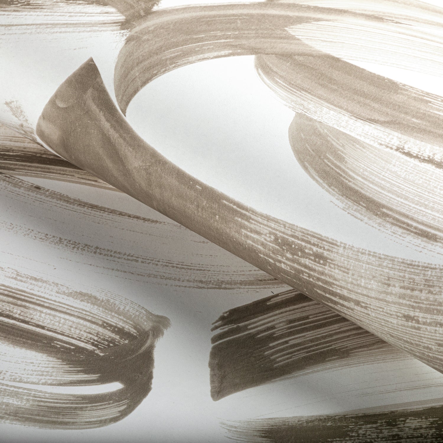 Laryo Wallpaper in Sand color - pattern number GWP-3728.16.0 - by Lee Jofa Modern in the Rhapsody collection