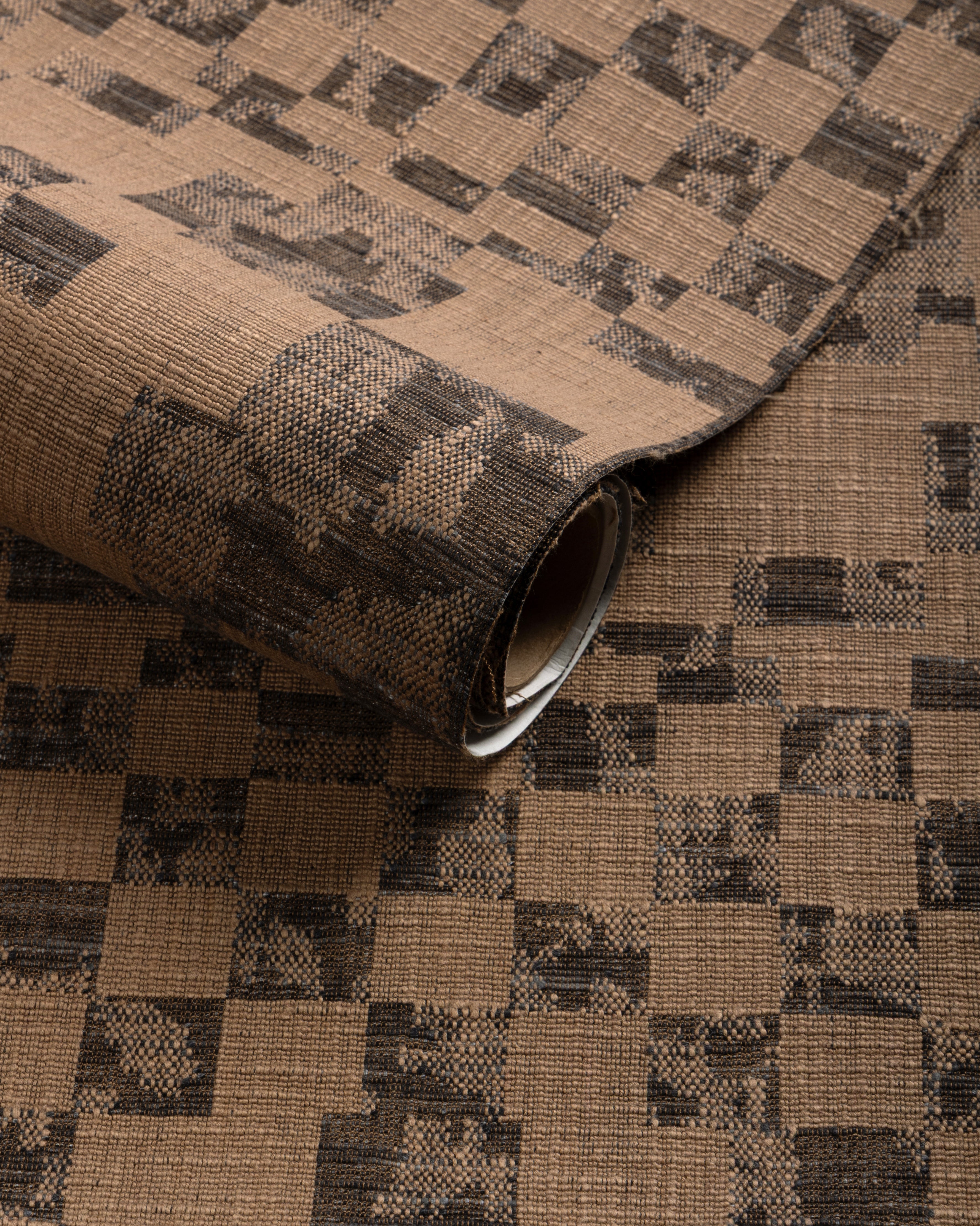 Glyph Wallpaper in Sparrow color - pattern number GWP-3744.86.0 - by Lee Jofa Modern in the Kelly Wearstler Glyph collection