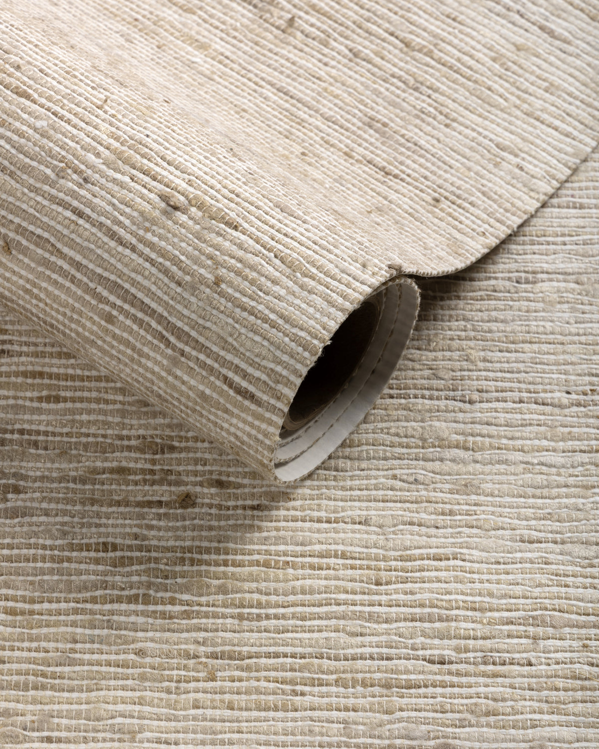 Flash Wallpaper in Alabaster color - pattern number GWP-3745.16.0 - by Lee Jofa Modern in the Kelly Wearstler Glyph collection