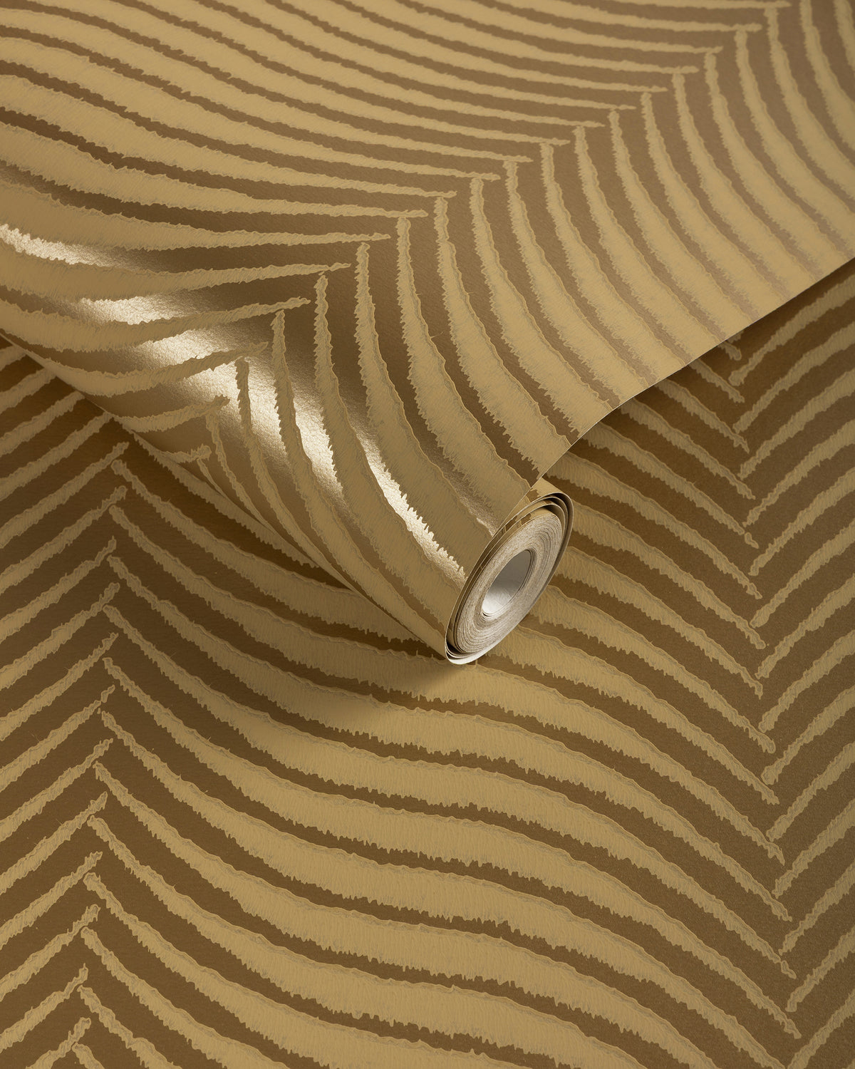 Calista Wallpaper in Gold color - pattern number GWP-3763.4.0 - by Lee Jofa in the Calista collection