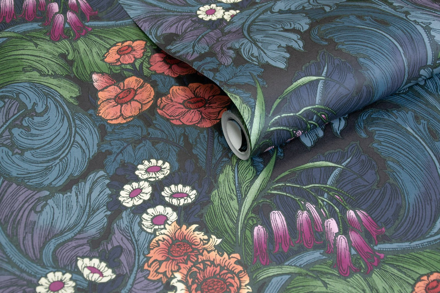 Hedgerovia wallpaper in multi-coloured color - pattern number LB25134 - by Galerie in the Off The Wall collection