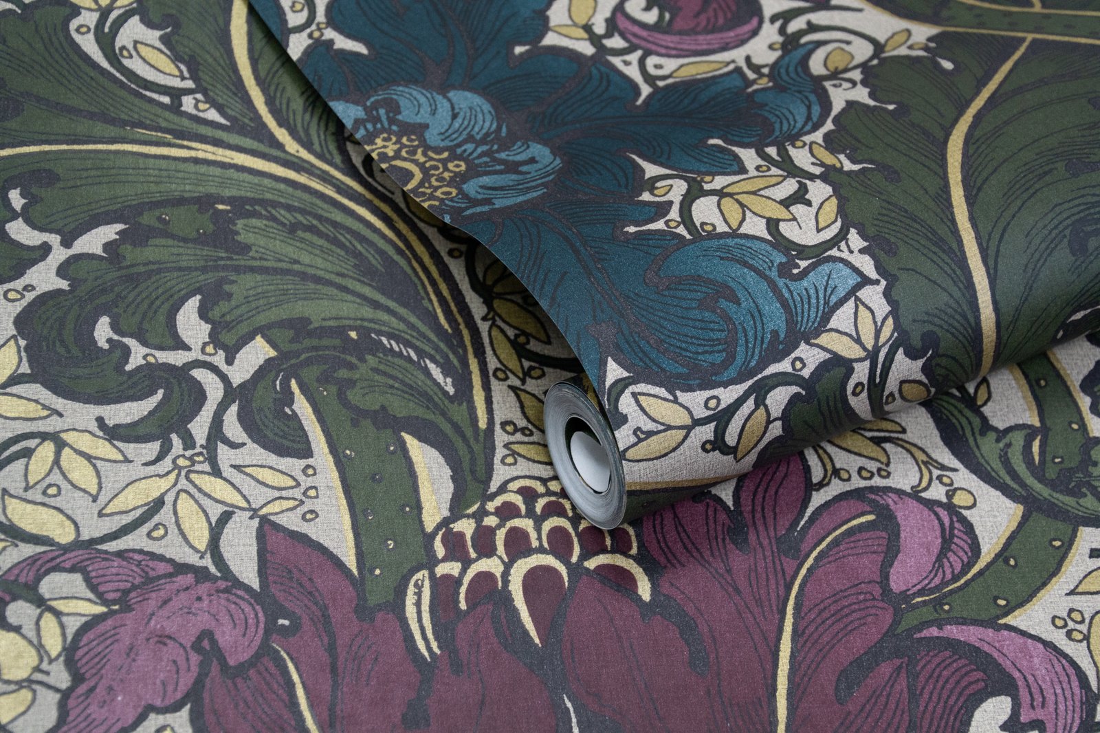 Morris Major wallpaper in red color - pattern number LB25142 - by Galerie in the Off The Wall collection