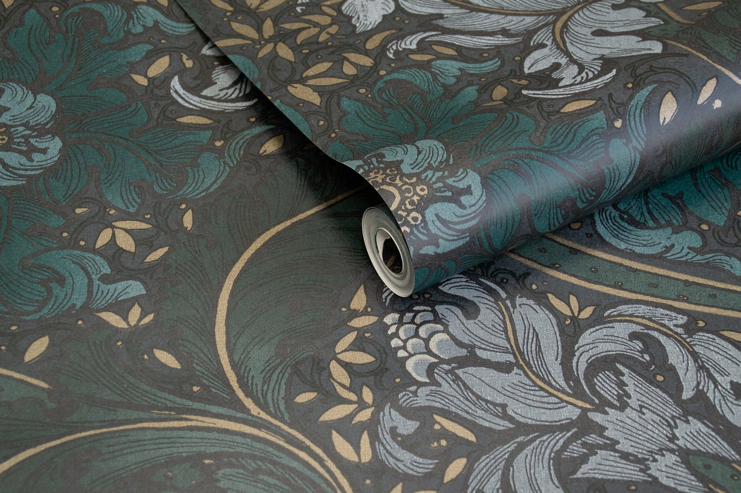 Morris Major wallpaper in blue color - pattern number LB25144 - by Galerie in the Off The Wall collection