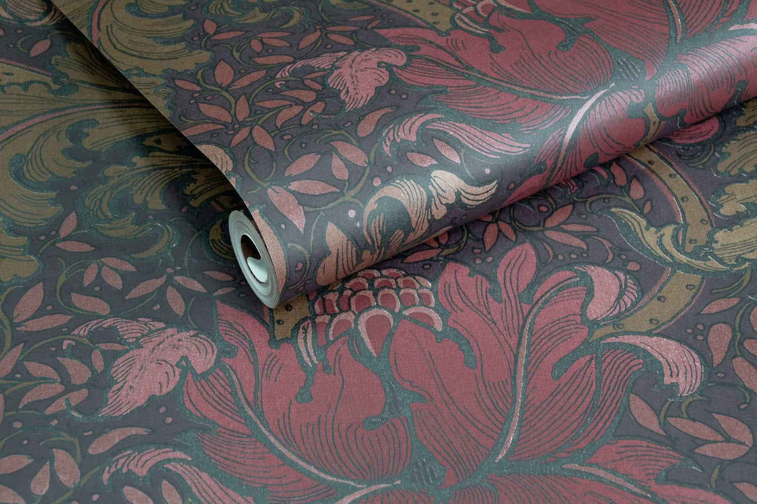 Morris Major wallpaper in red color - pattern number LB25146 - by Galerie in the Off The Wall collection
