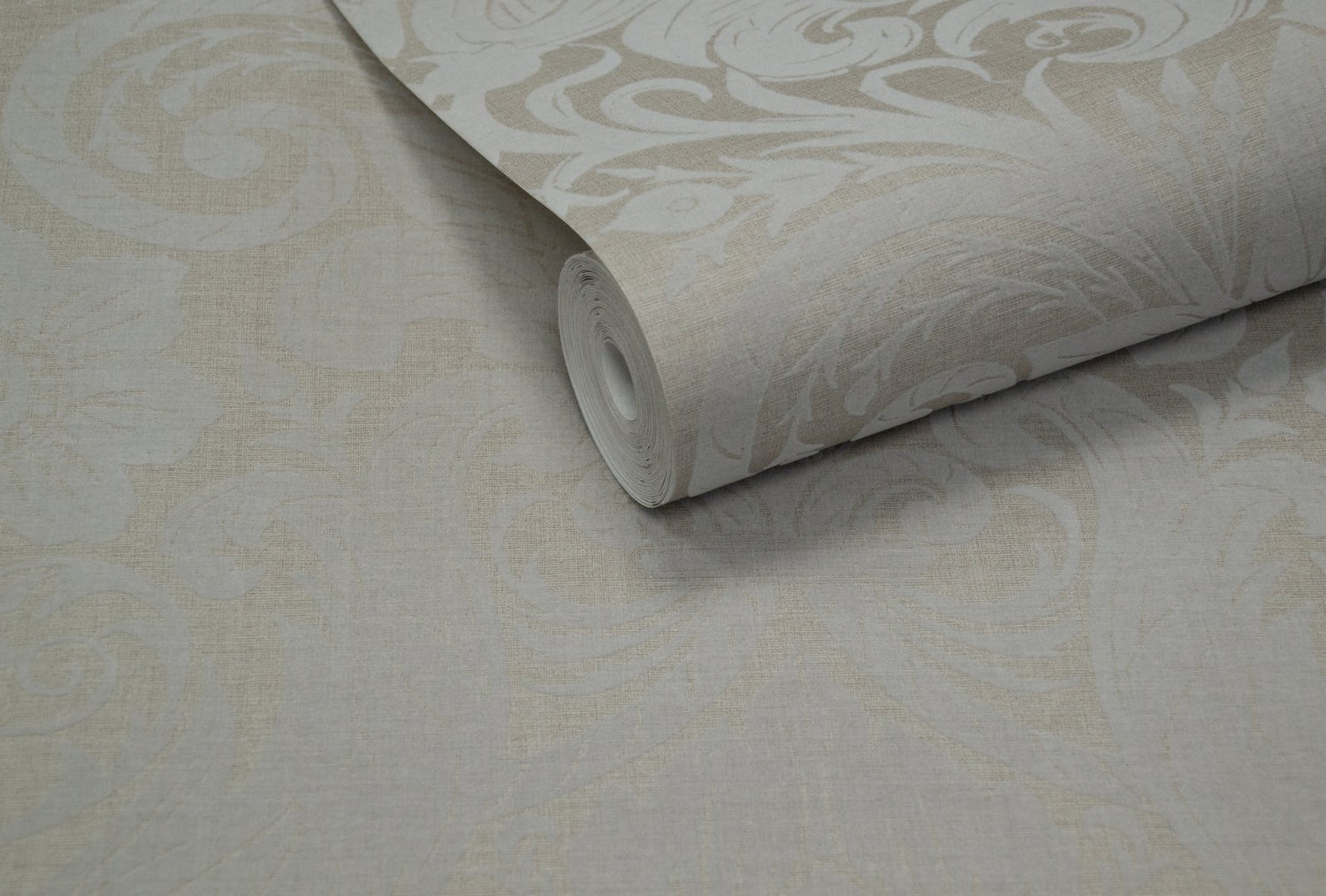 Damask Sauvage wallpaper in beige color - pattern number LB25171 - by Galerie in the Off The Wall collection