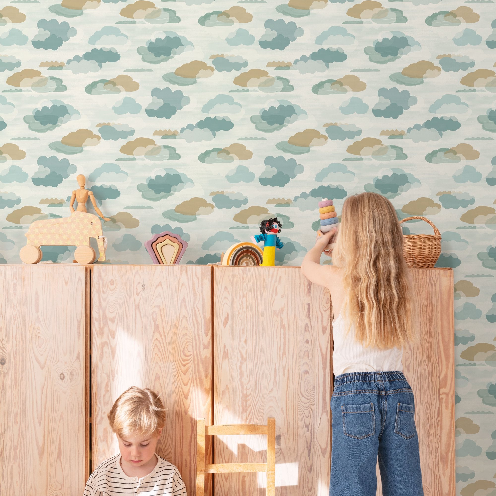 Landscape Wallpaper in green color - pattern number GDLD2009 - by Grandeco in the Little Dreamers collection