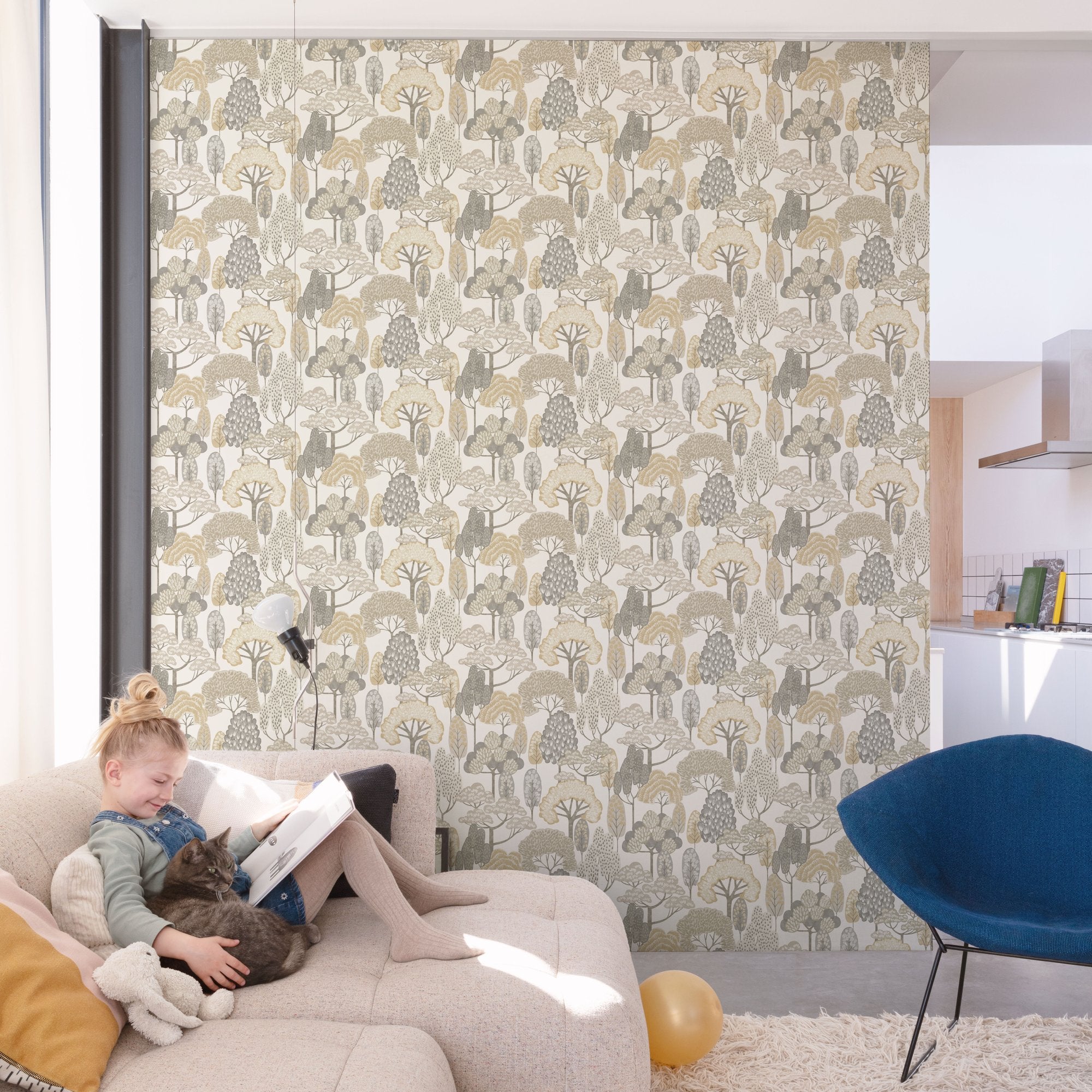 Trees Motive Wallpaper in beige color - pattern number GDLD2103 - by Grandeco in the Little Dreamers collection