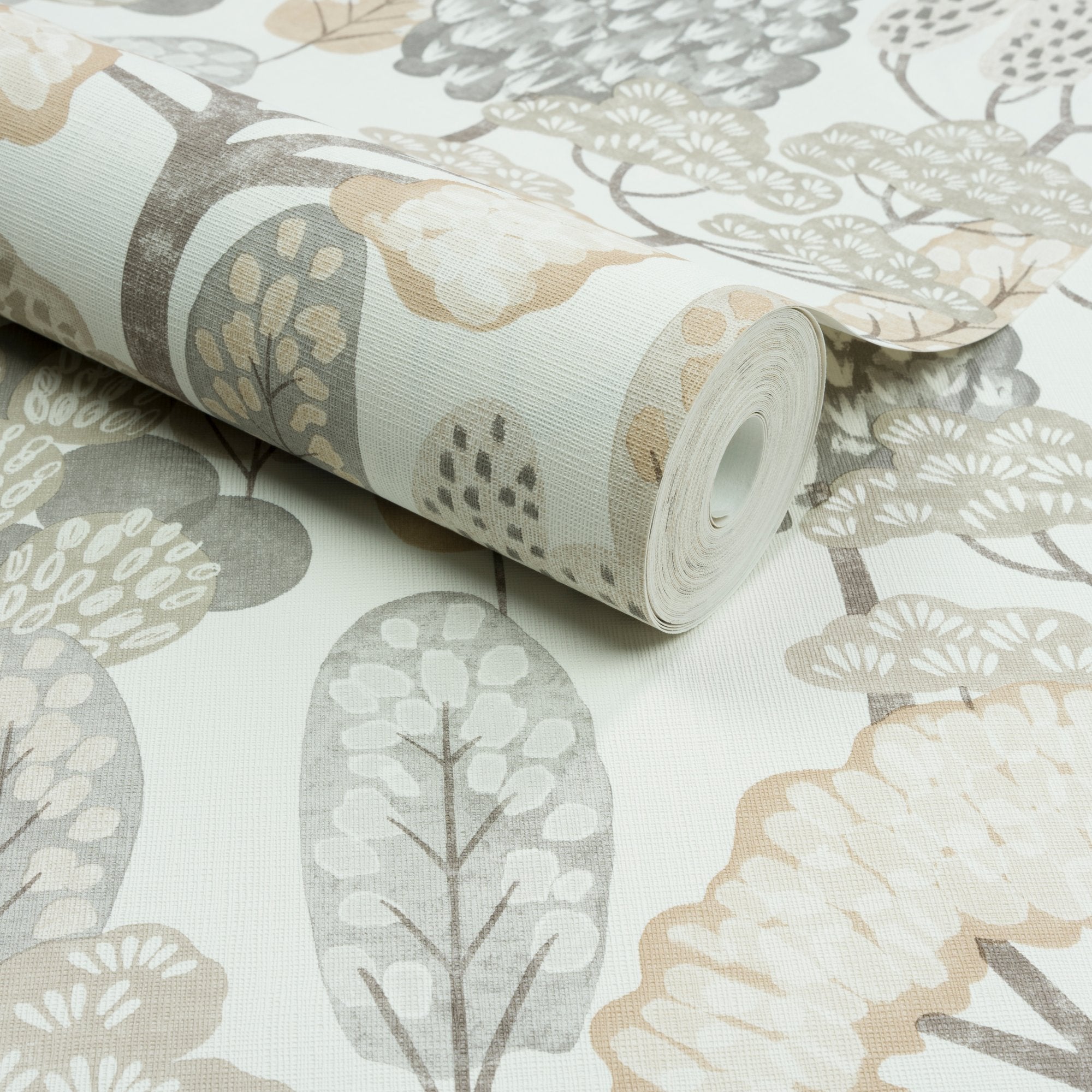 Trees Motive Wallpaper in beige color - pattern number GDLD2103 - by Grandeco in the Little Dreamers collection