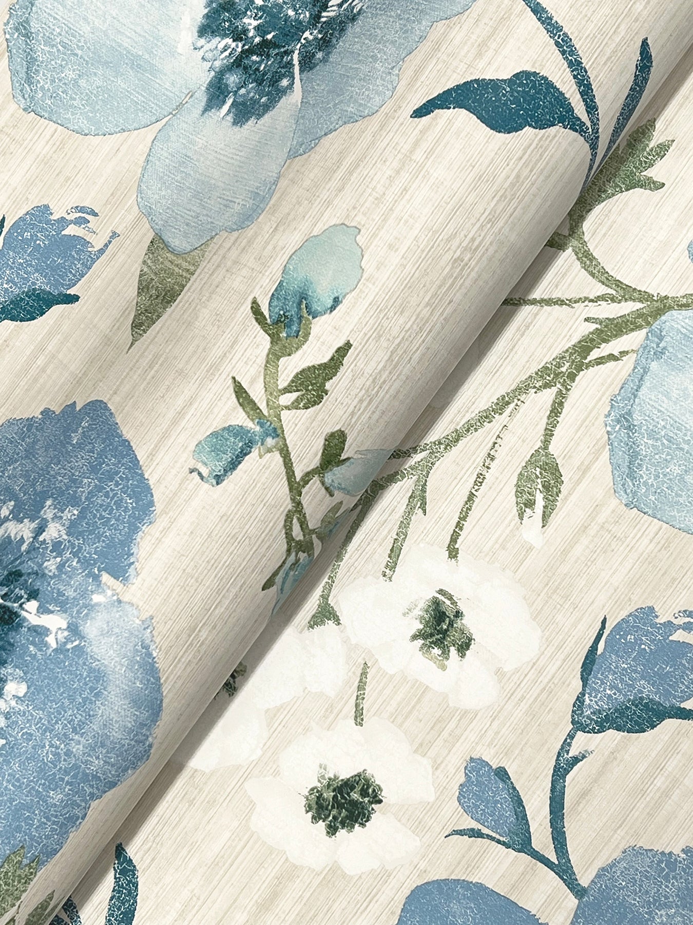 Evelyn wallpaper in blue color - pattern number LL3203 - by Antonina Vella in the Layered Luxe collection